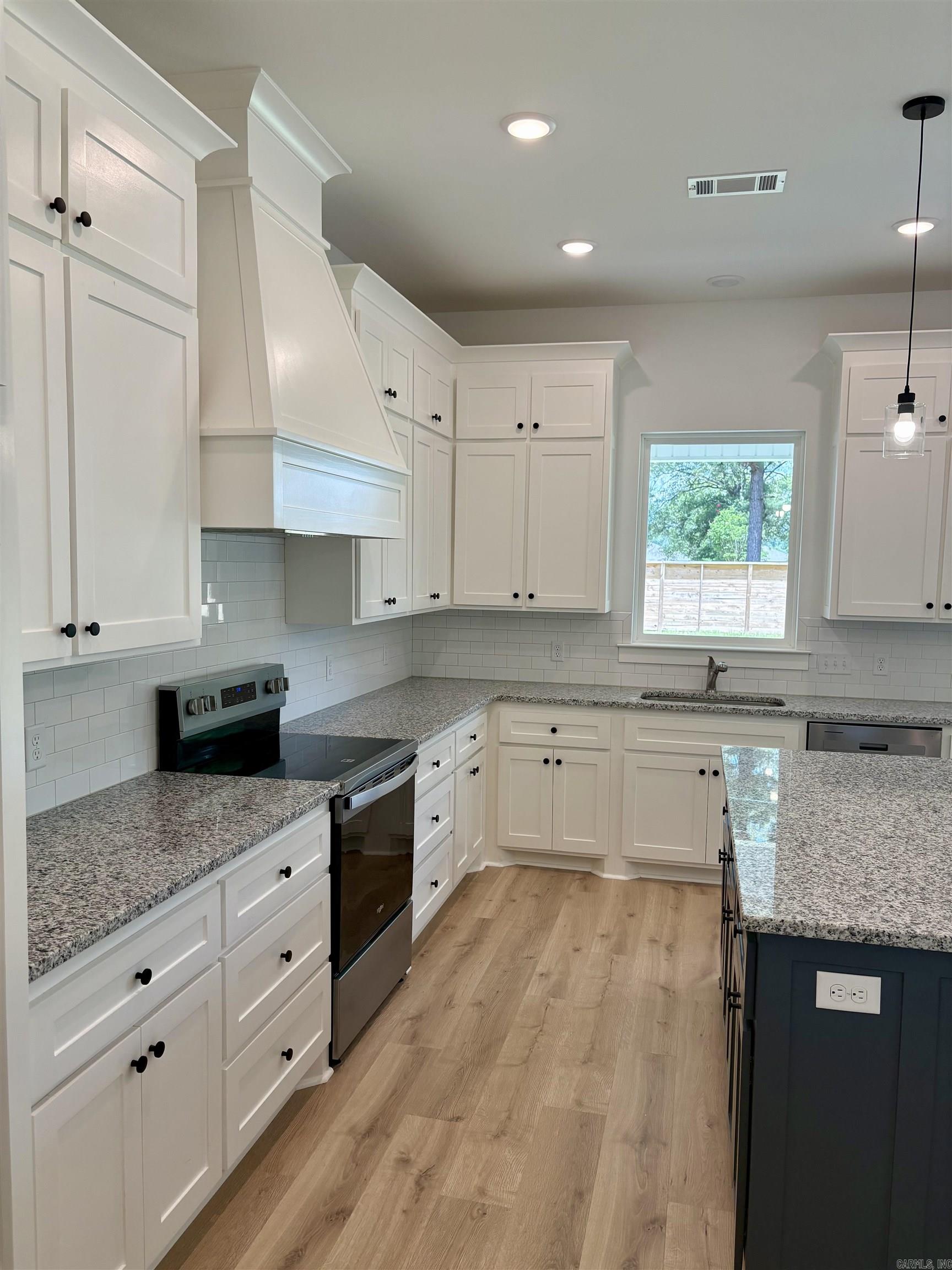 East Meadow - Residential