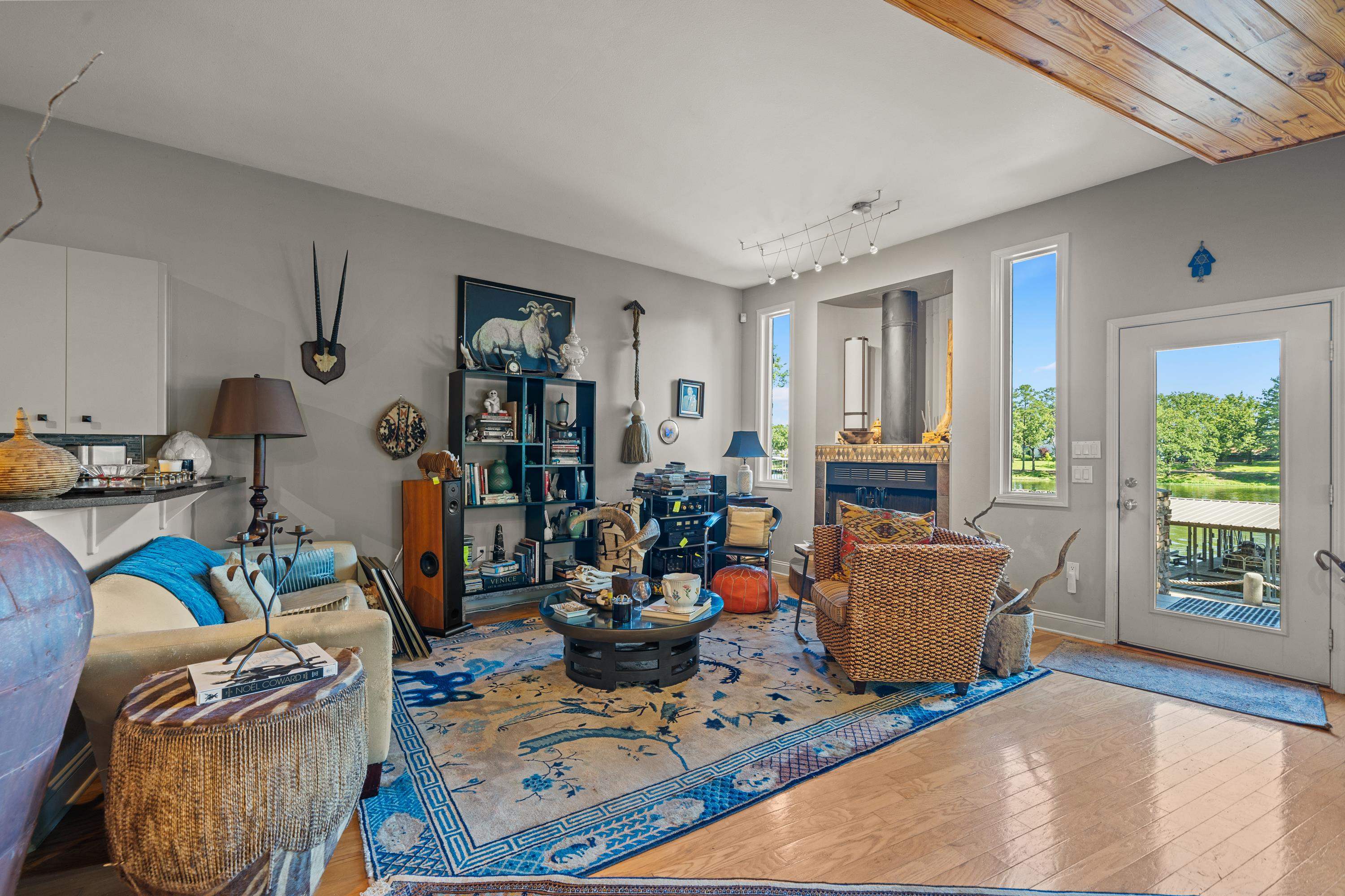 DIAMOND SPRINGS ESTATES HPR - Residential