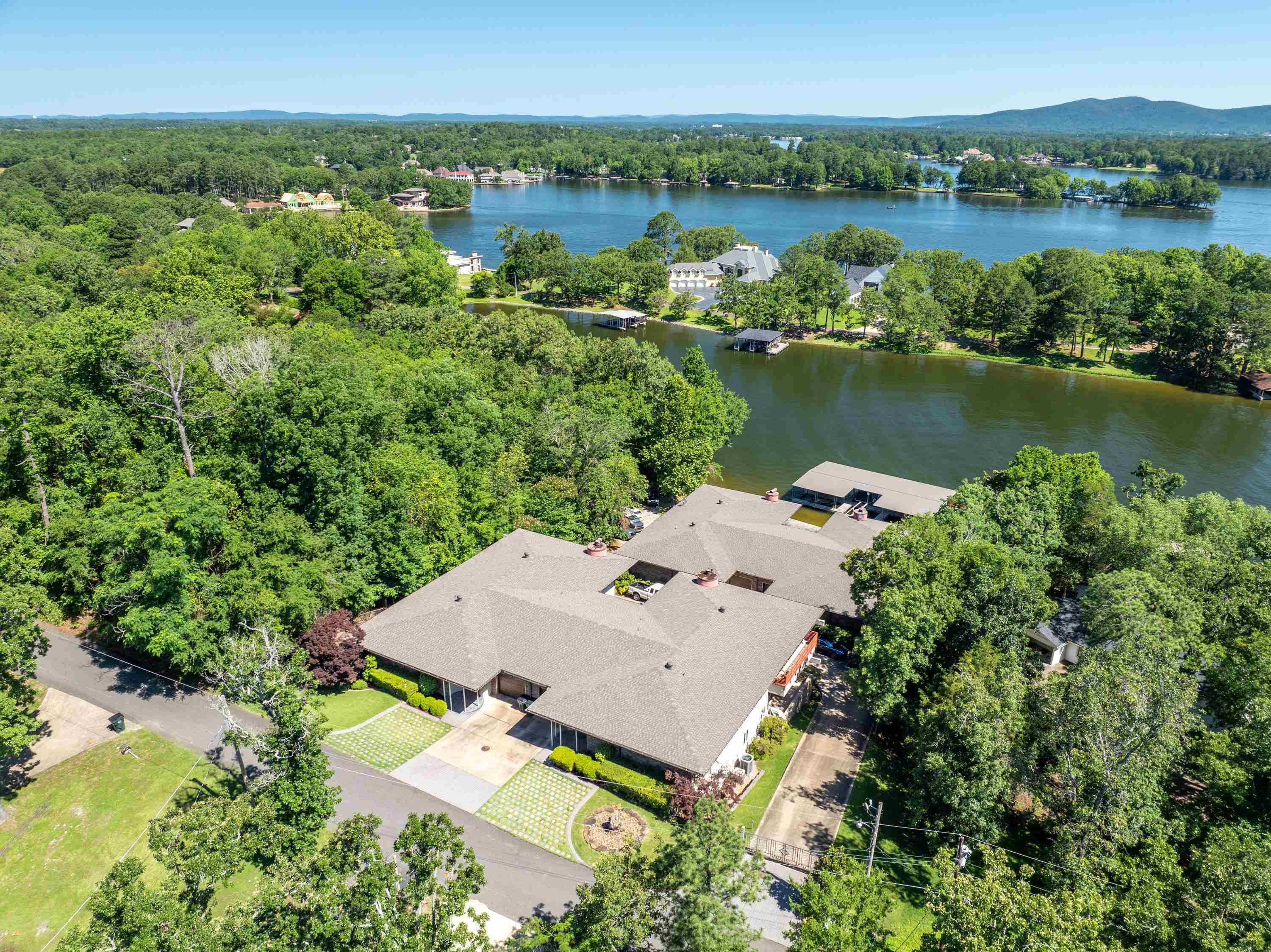 DIAMOND SPRINGS ESTATES HPR - Residential