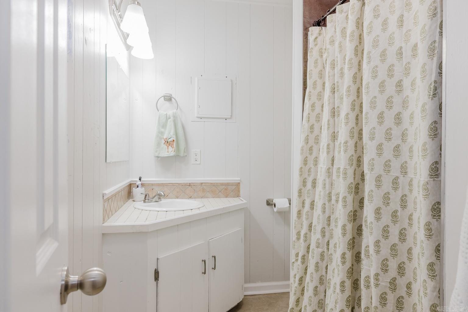 BENTON HEIGHTS - Residential