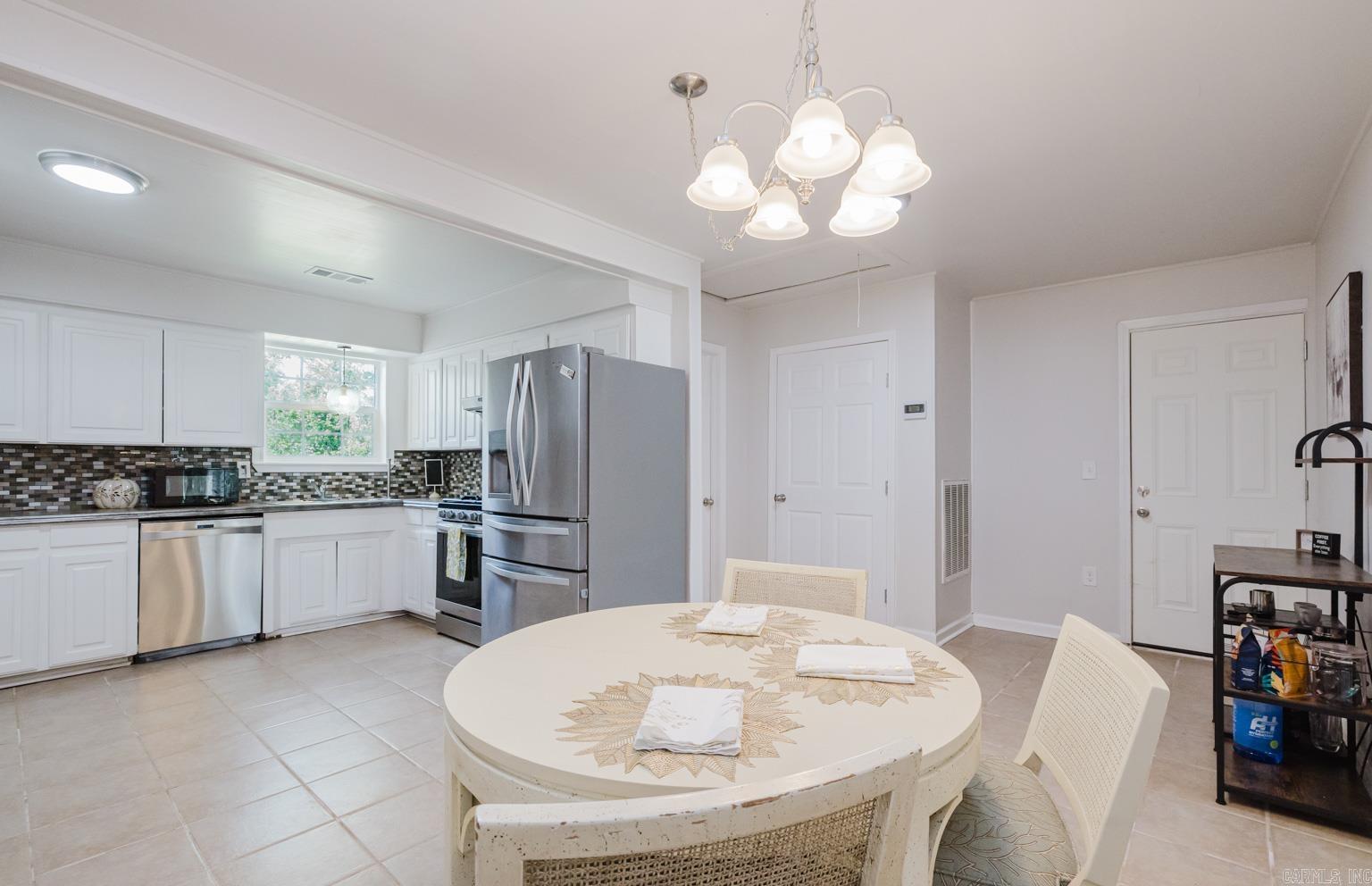 BENTON HEIGHTS - Residential