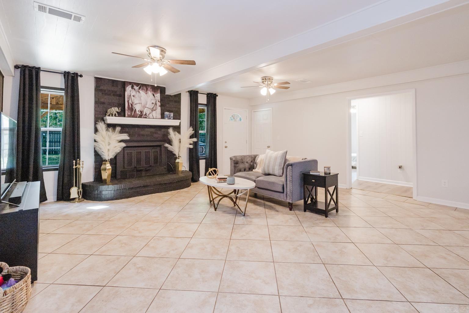 BENTON HEIGHTS - Residential