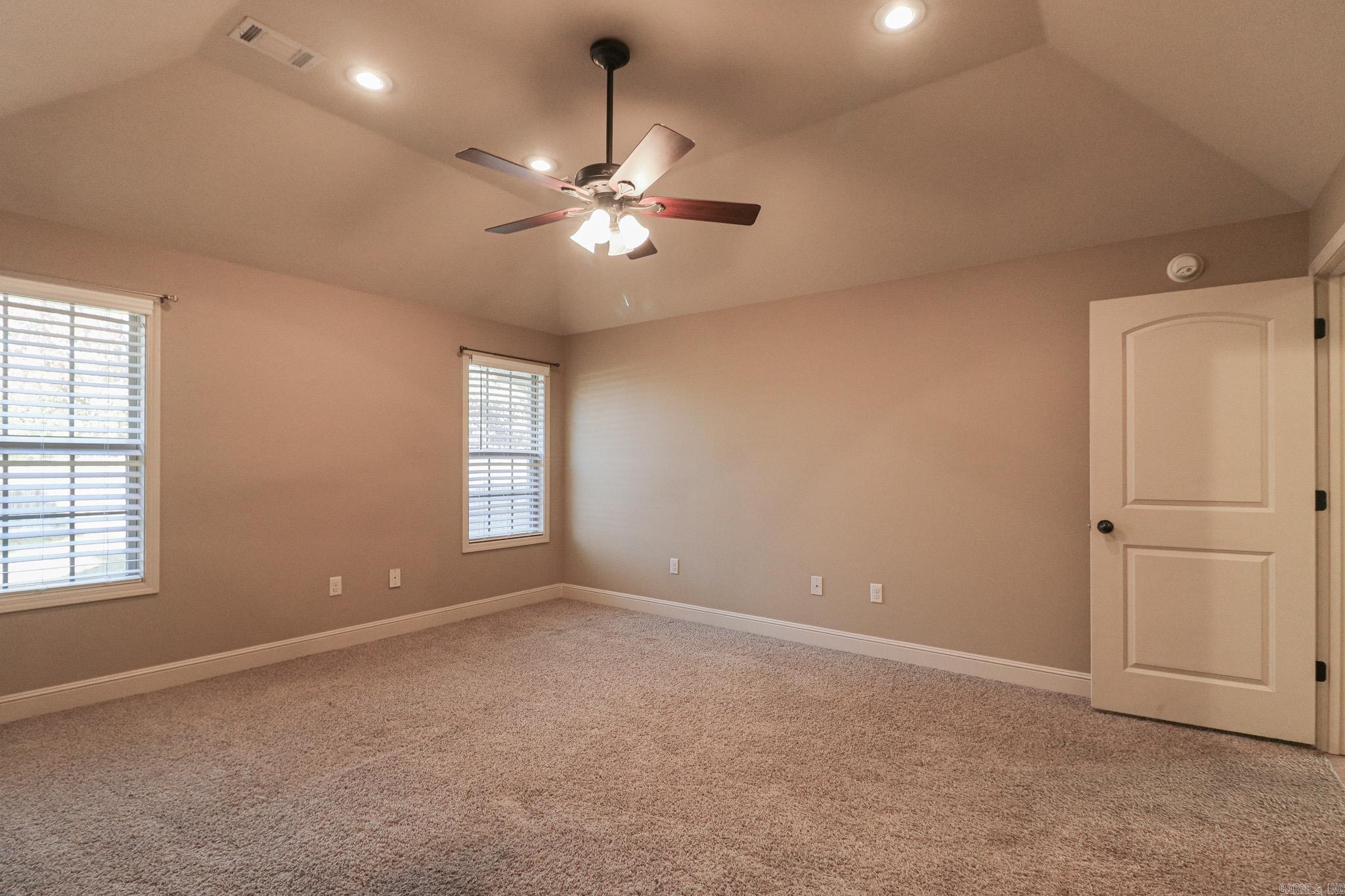 PROSPECT FARMS - Residential