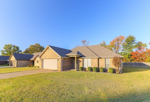 Photo of 285 Prospect Farms Lane, Jonesboro, AR 72450 (MLS # 26005004)