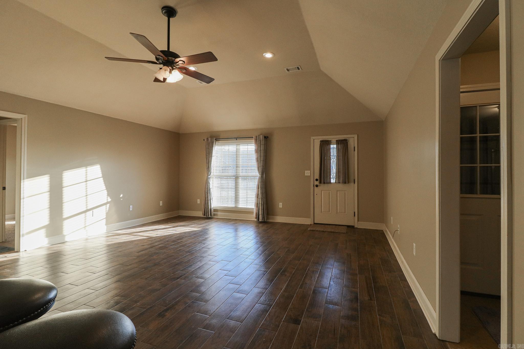 PROSPECT FARMS - Residential