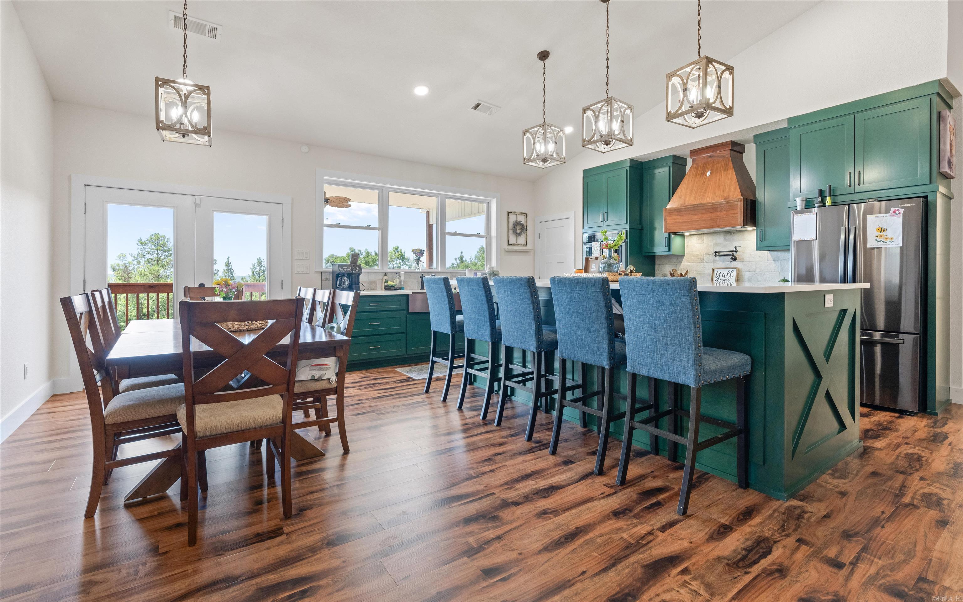 Metes & Bounds - Residential