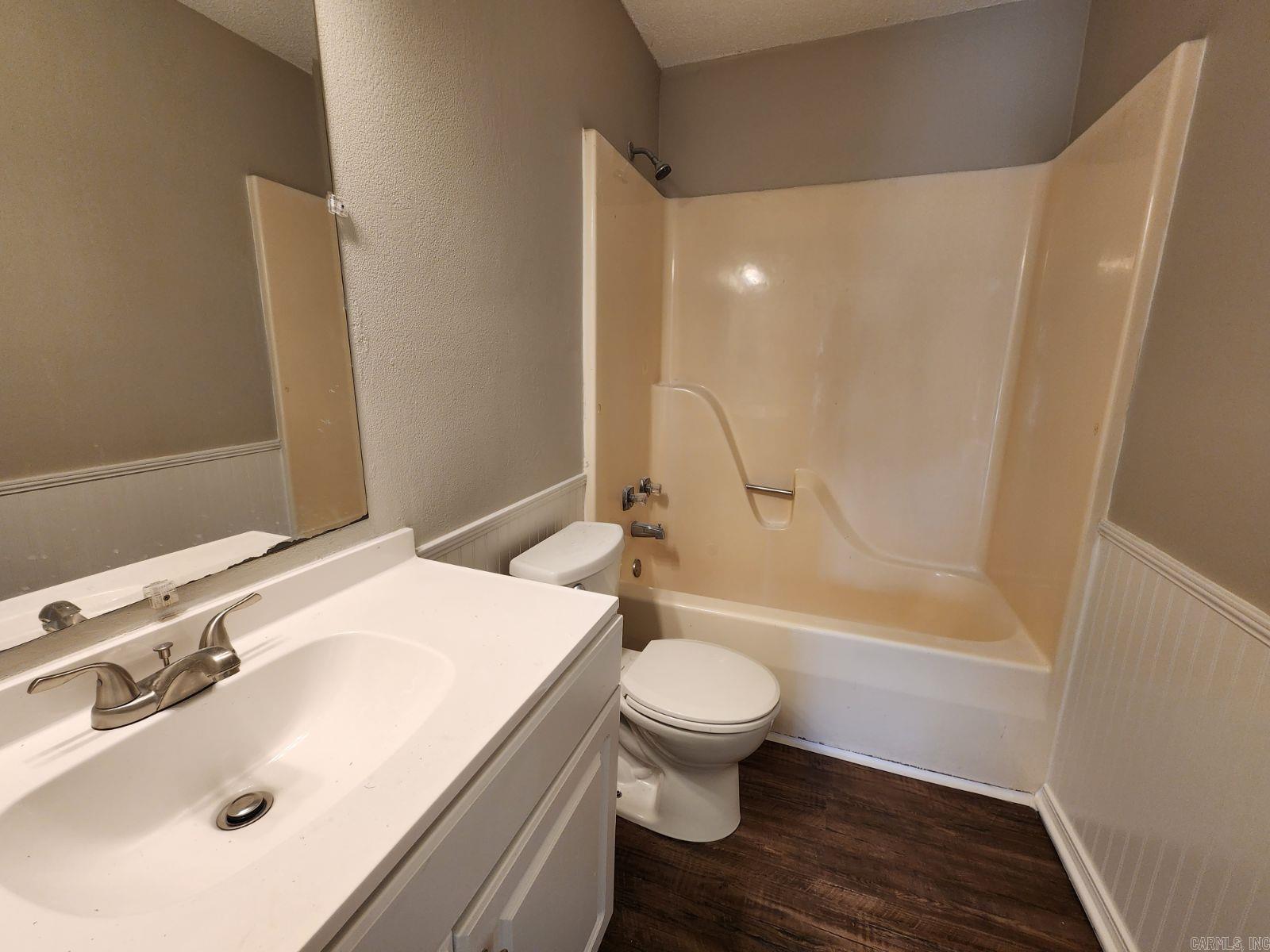 Carywood IV - Residential Lease