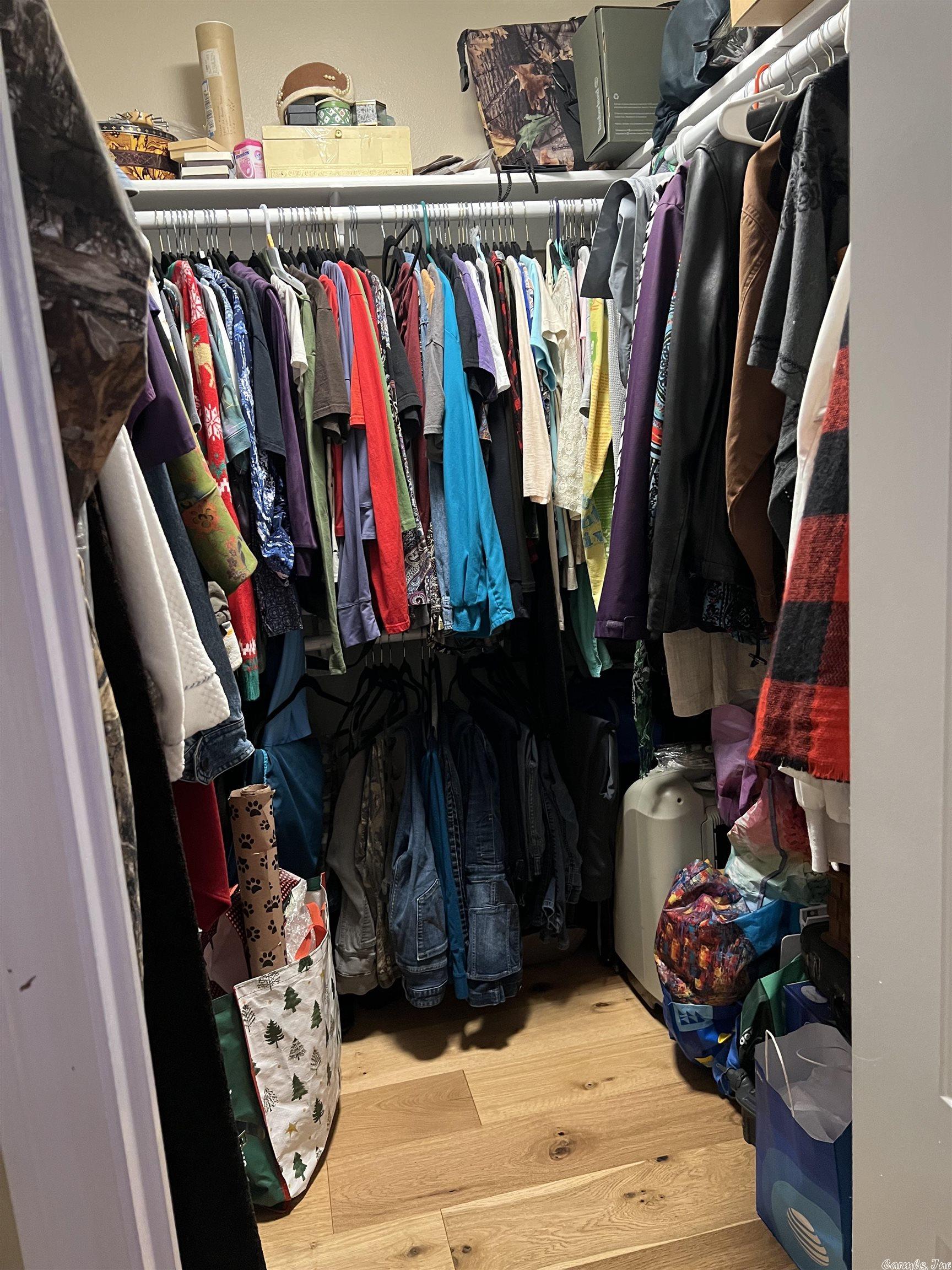 BALENCIAGA - Residential