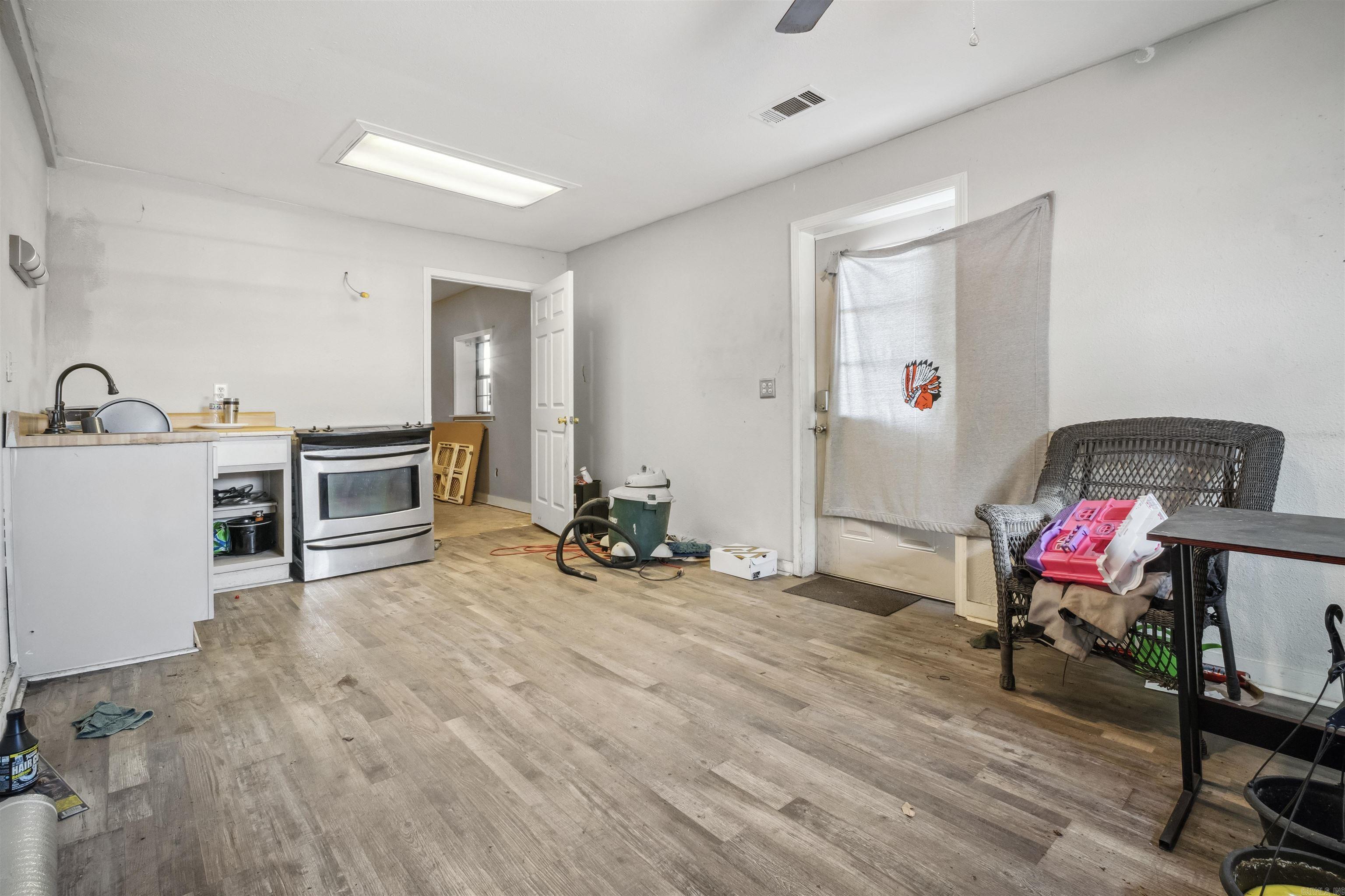 Metes & Bounds - Commercial Sale