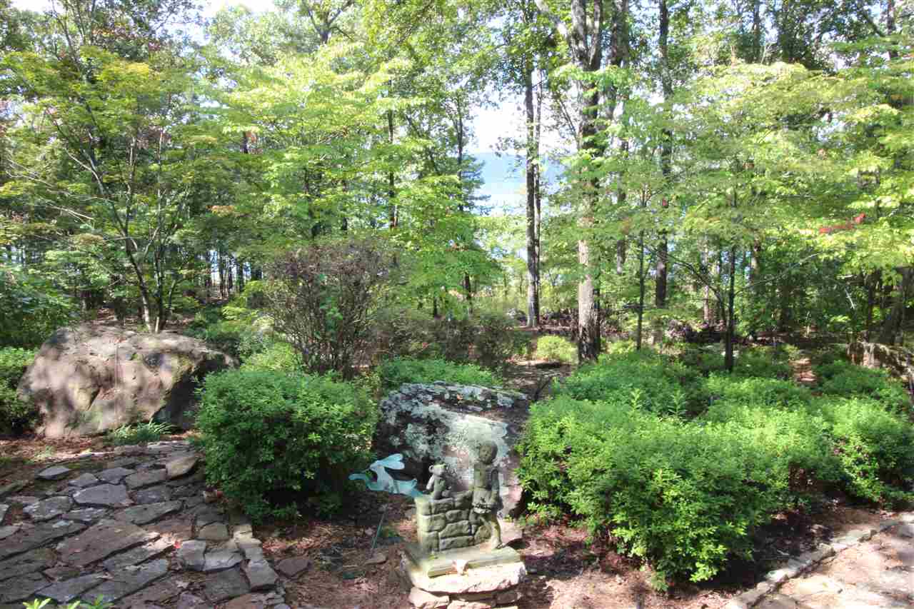 Eden Isle-Country Club - Residential