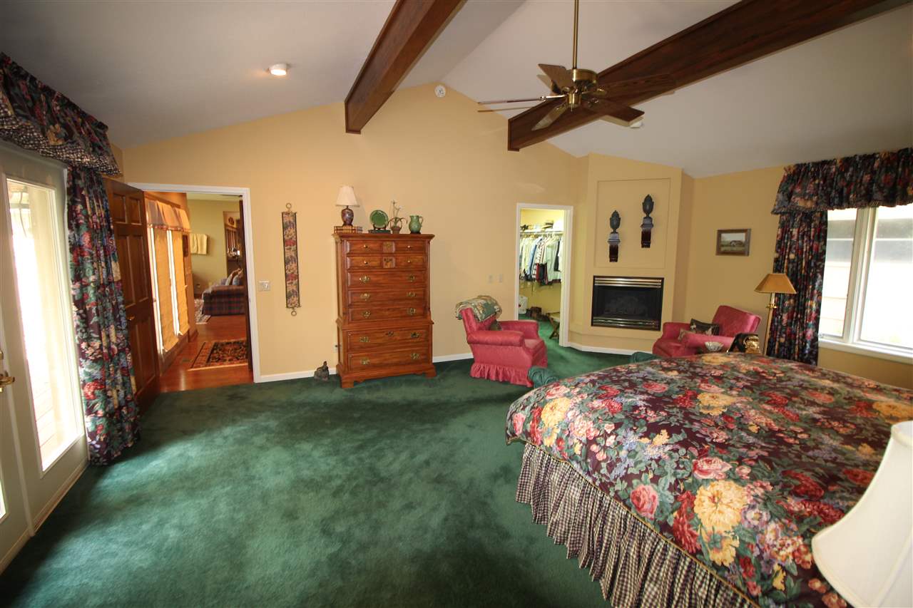 Eden Isle-Country Club - Residential