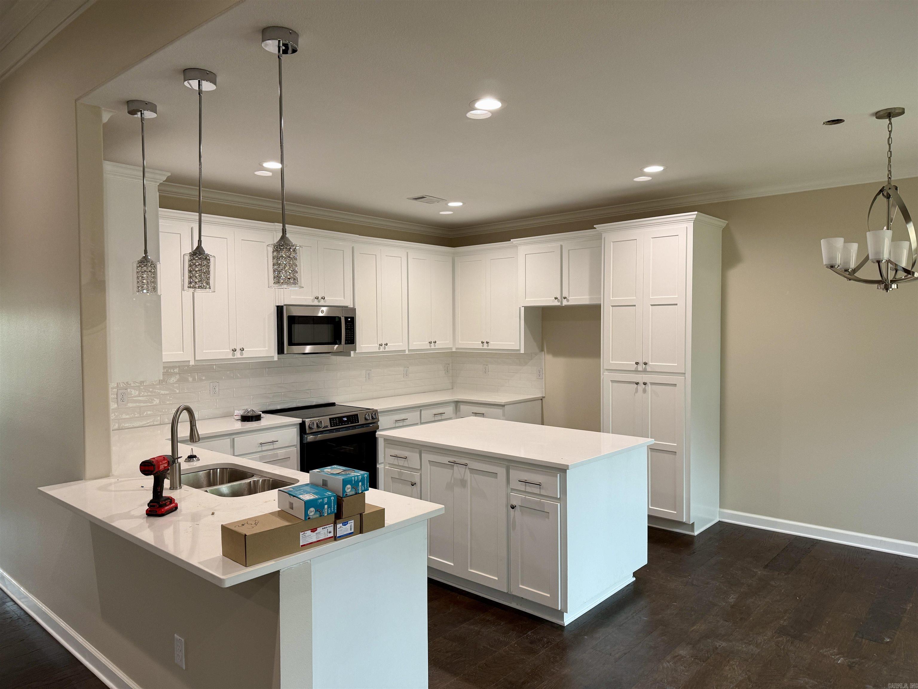 STONEYBROOK - Residential