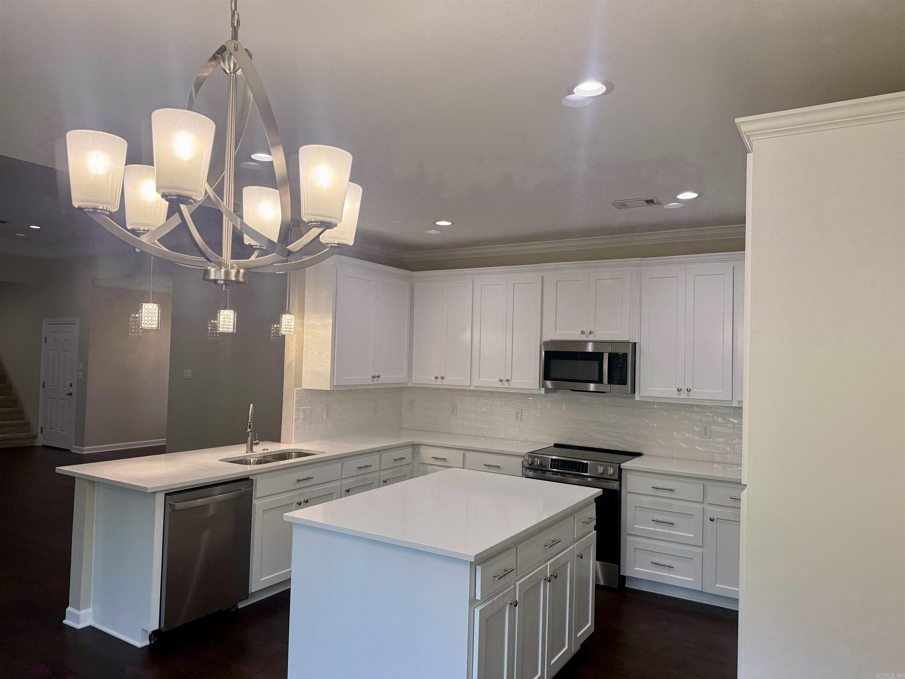 STONEYBROOK - Residential
