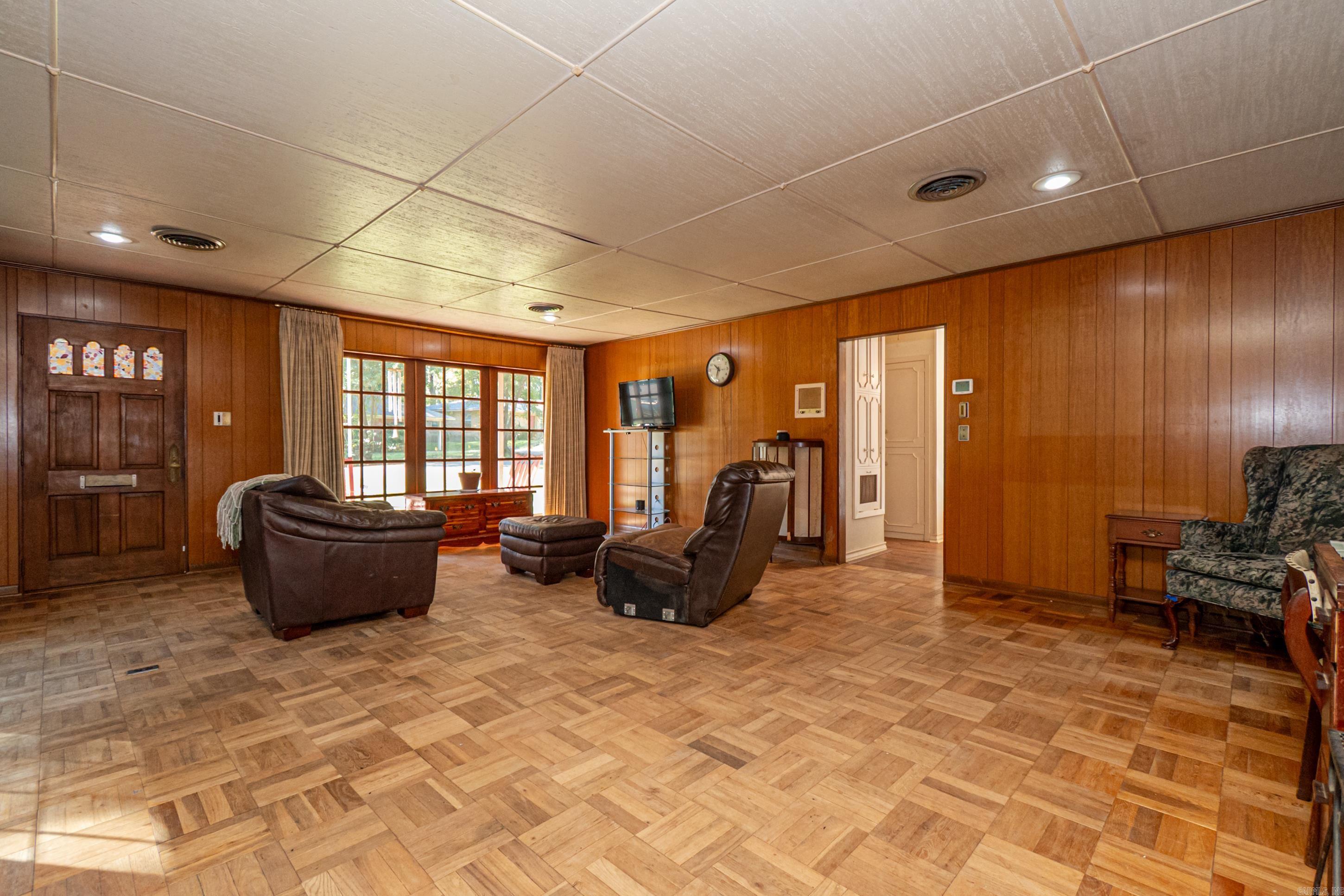 Oakhurst - Residential