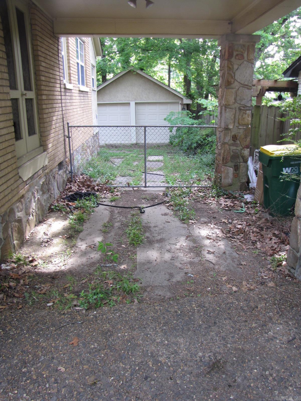 CHERRY & COX - Residential