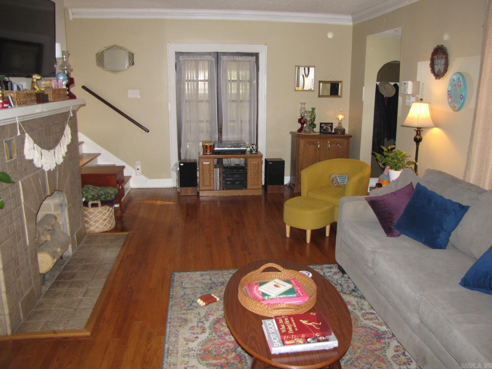 CHERRY & COX - Residential