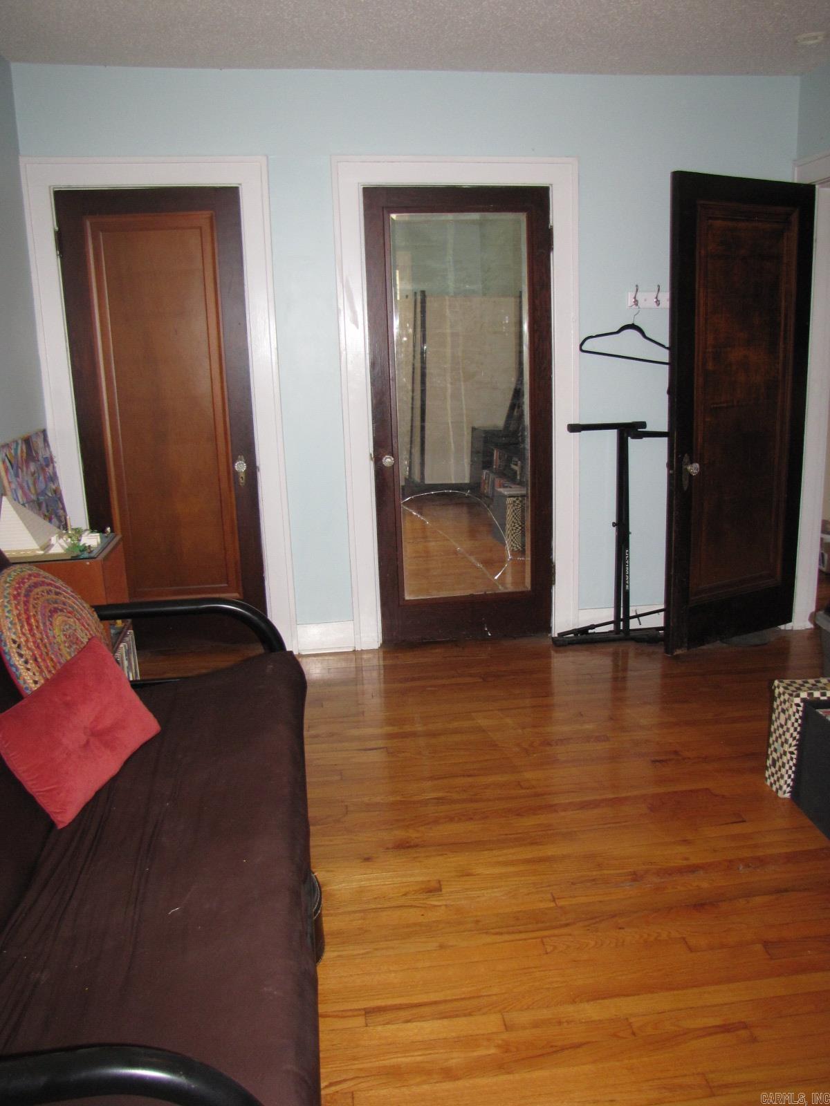 CHERRY & COX - Residential