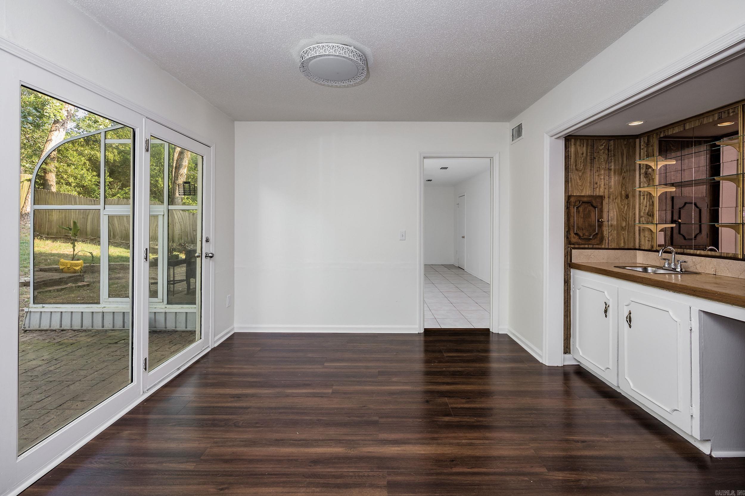 SHANNON HILLS EAST - Residential