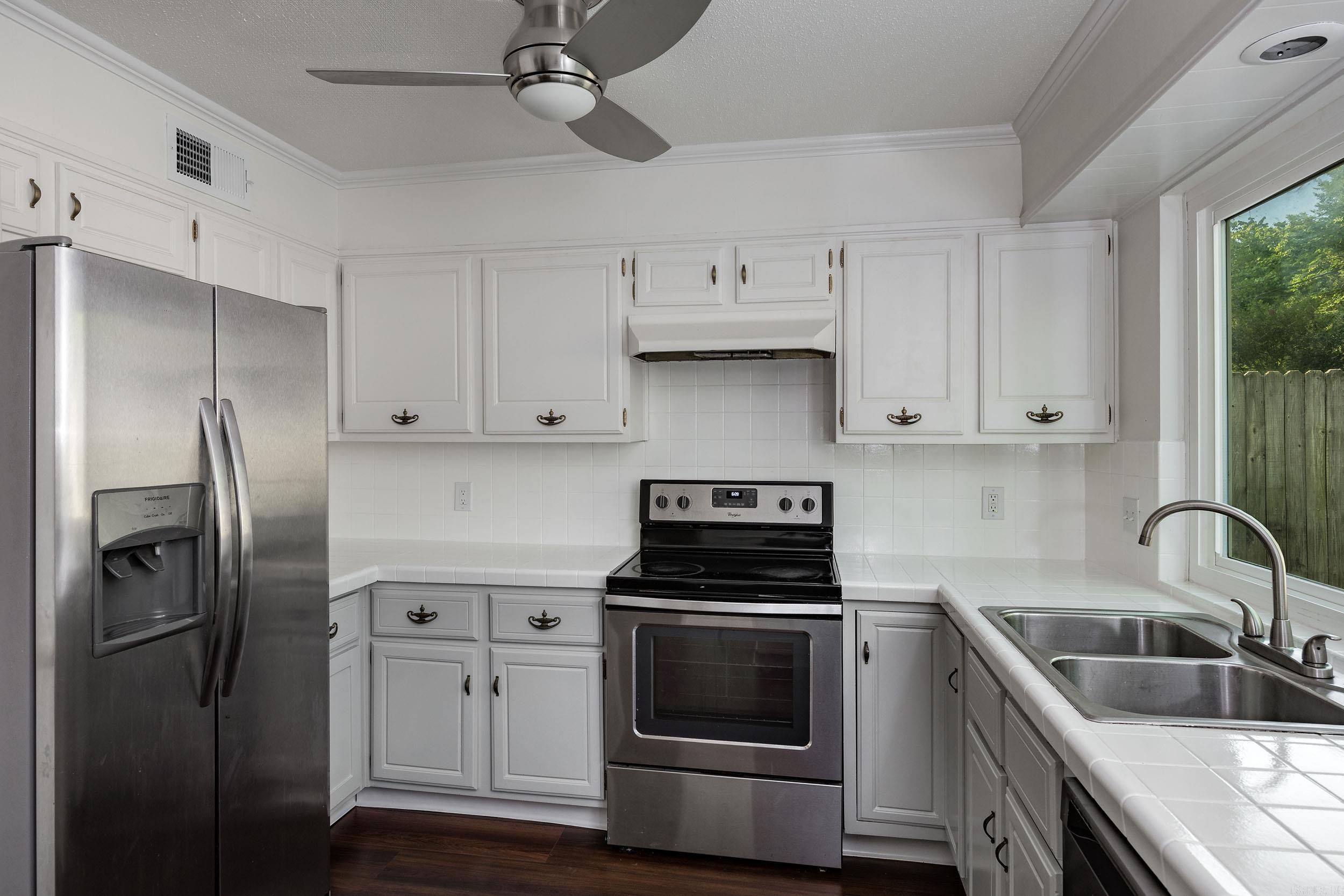 SHANNON HILLS EAST - Residential