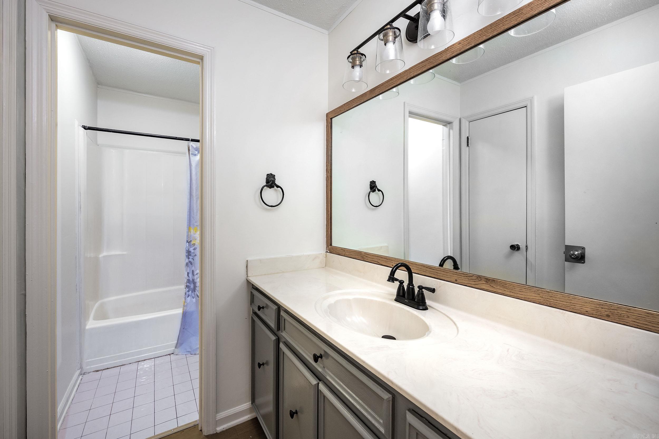 SHANNON HILLS EAST - Residential