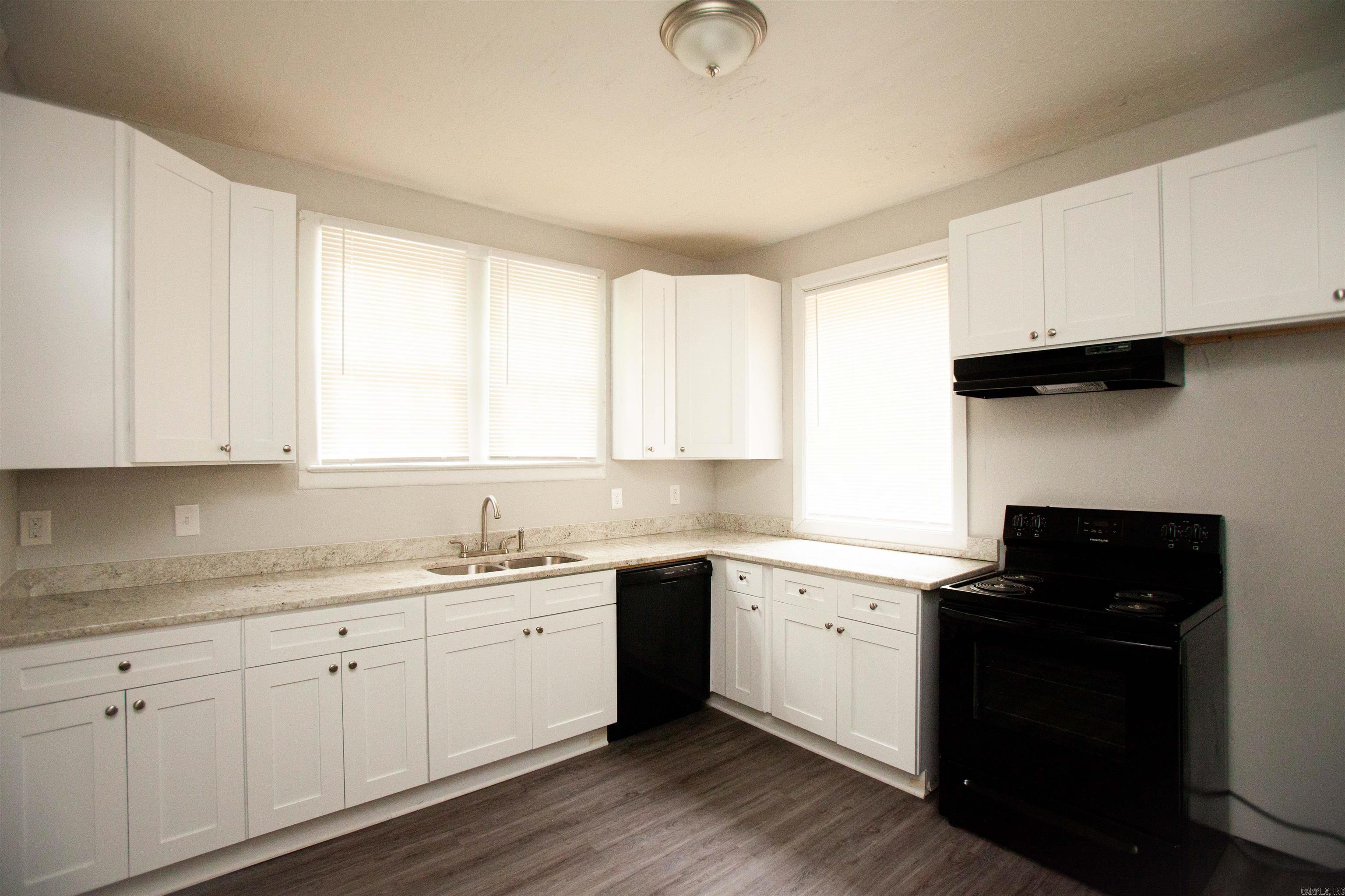 OAK FOREST - Residential