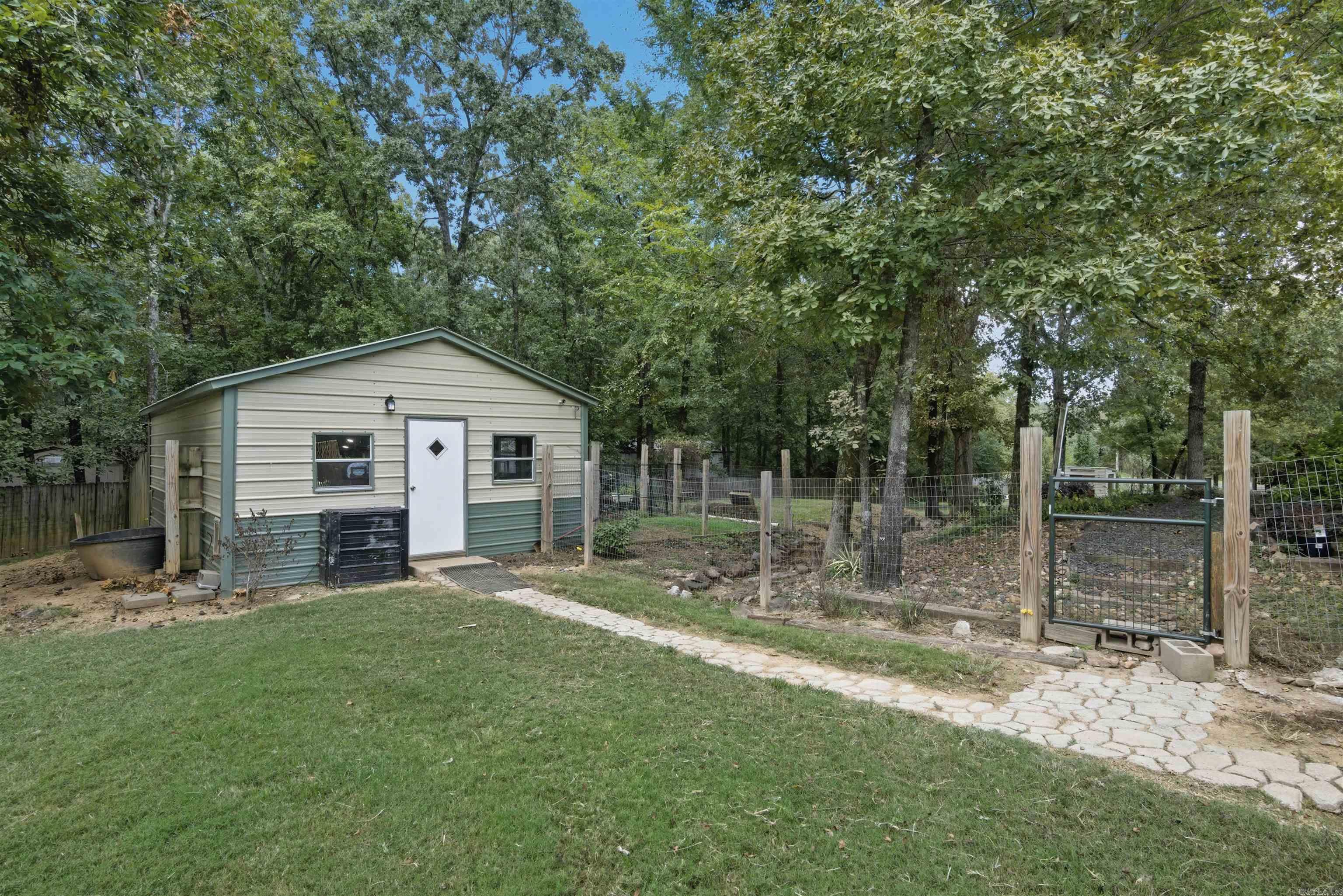 SIMPSON ESTATES - Residential
