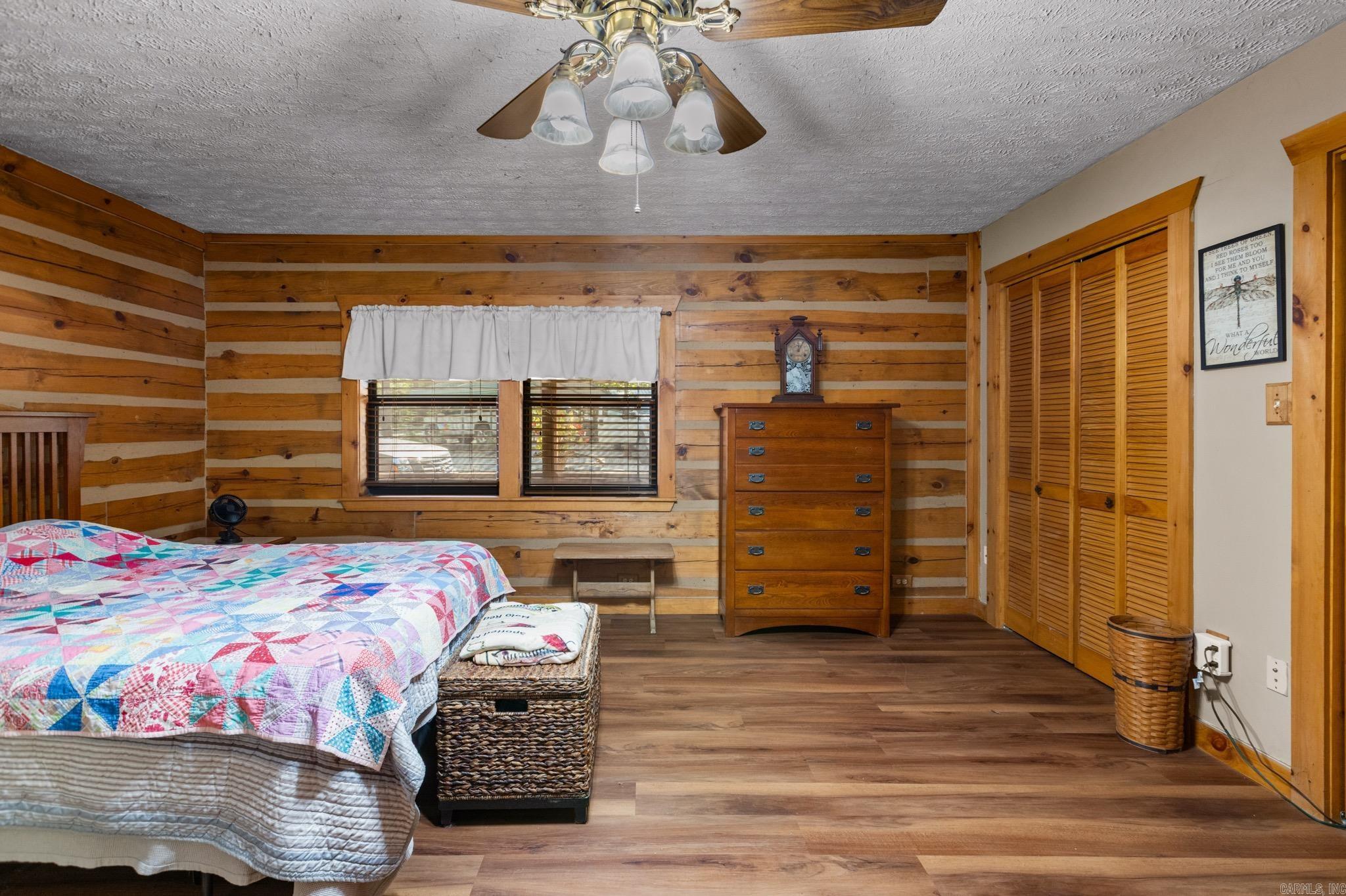 WHITE WATER ESTATES - Residential