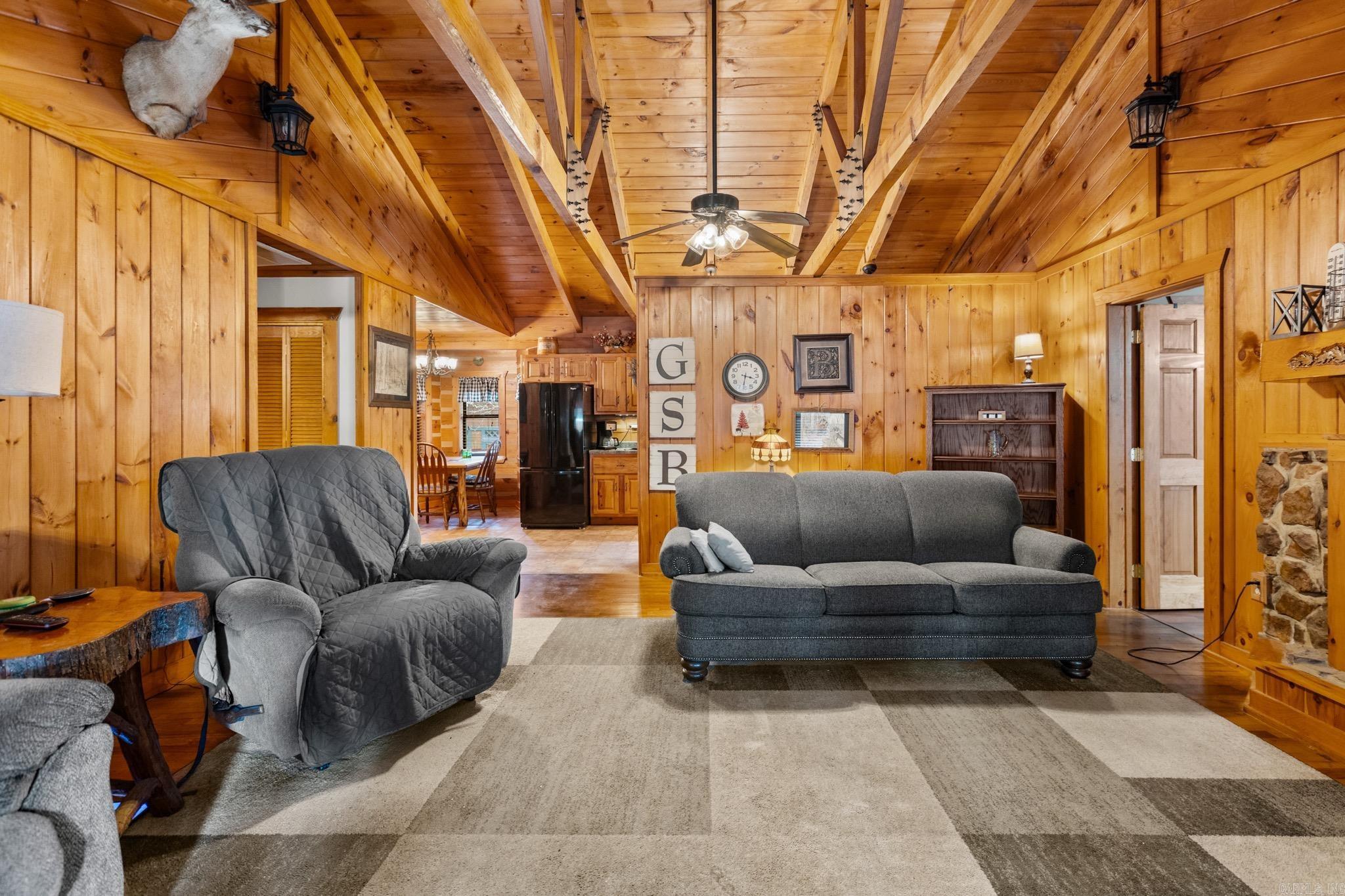 WHITE WATER ESTATES - Residential