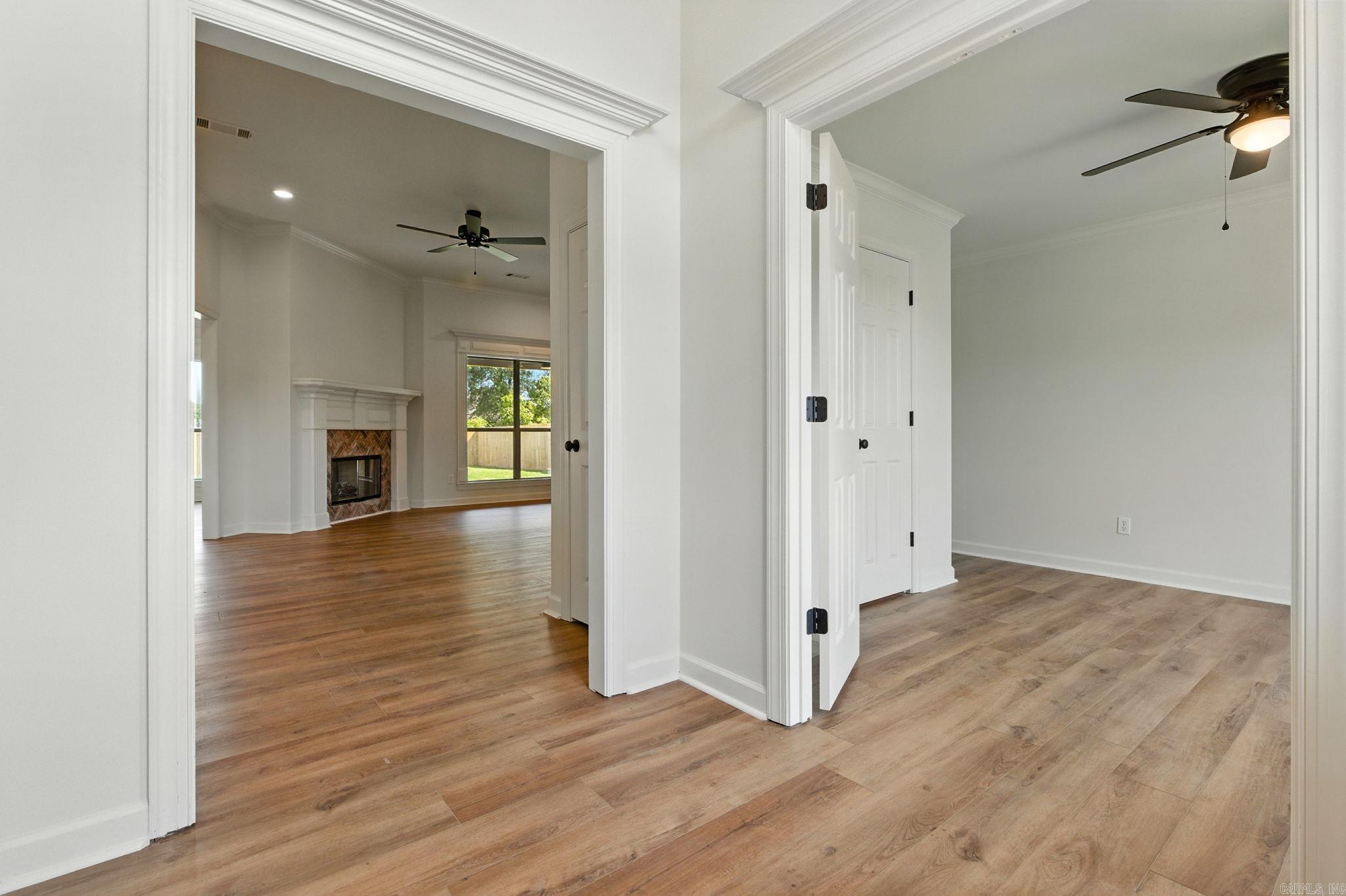 COUNTRY CLUB OF ARK THE - Residential