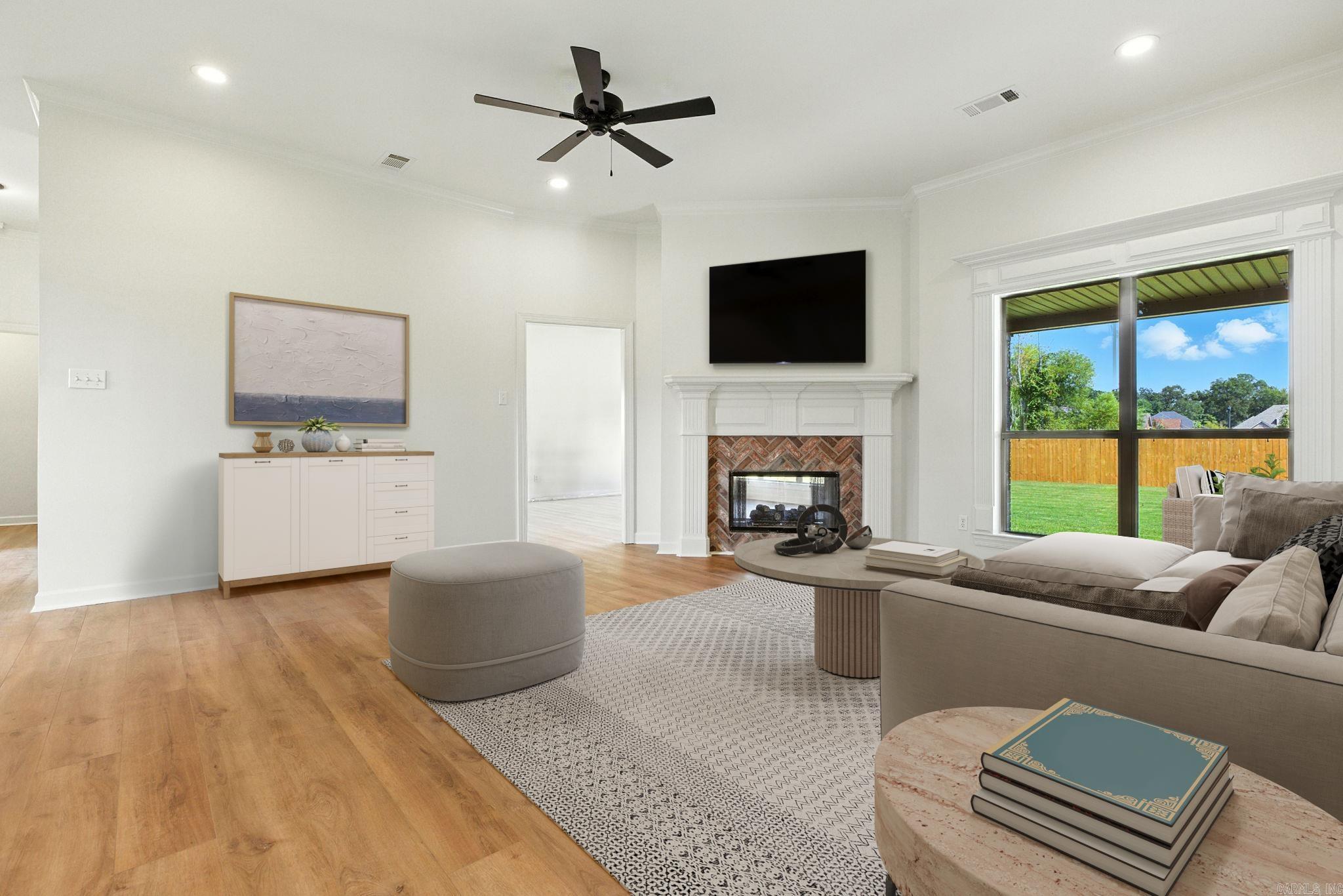 COUNTRY CLUB OF ARK THE - Residential