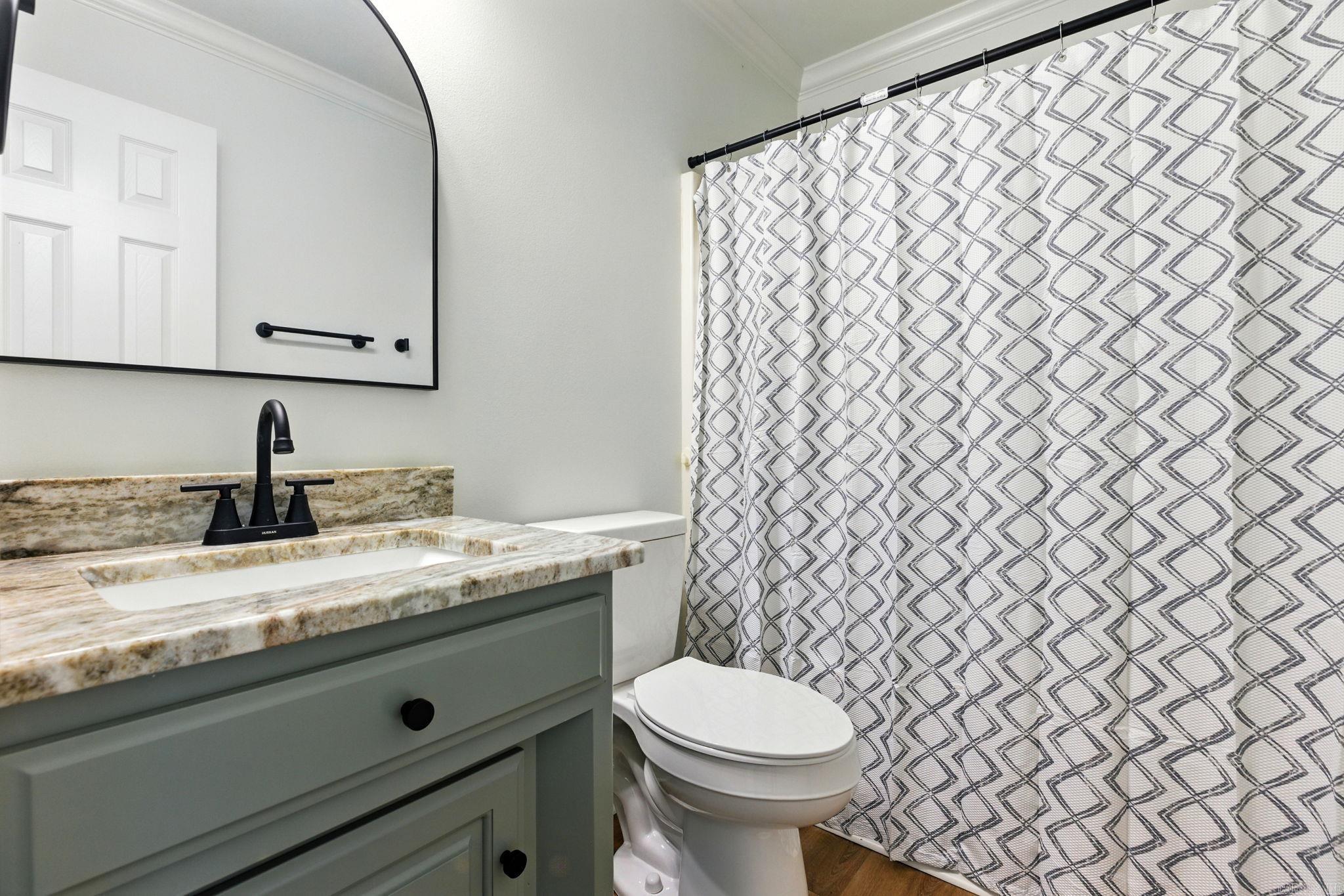 COUNTRY CLUB OF ARK THE - Residential