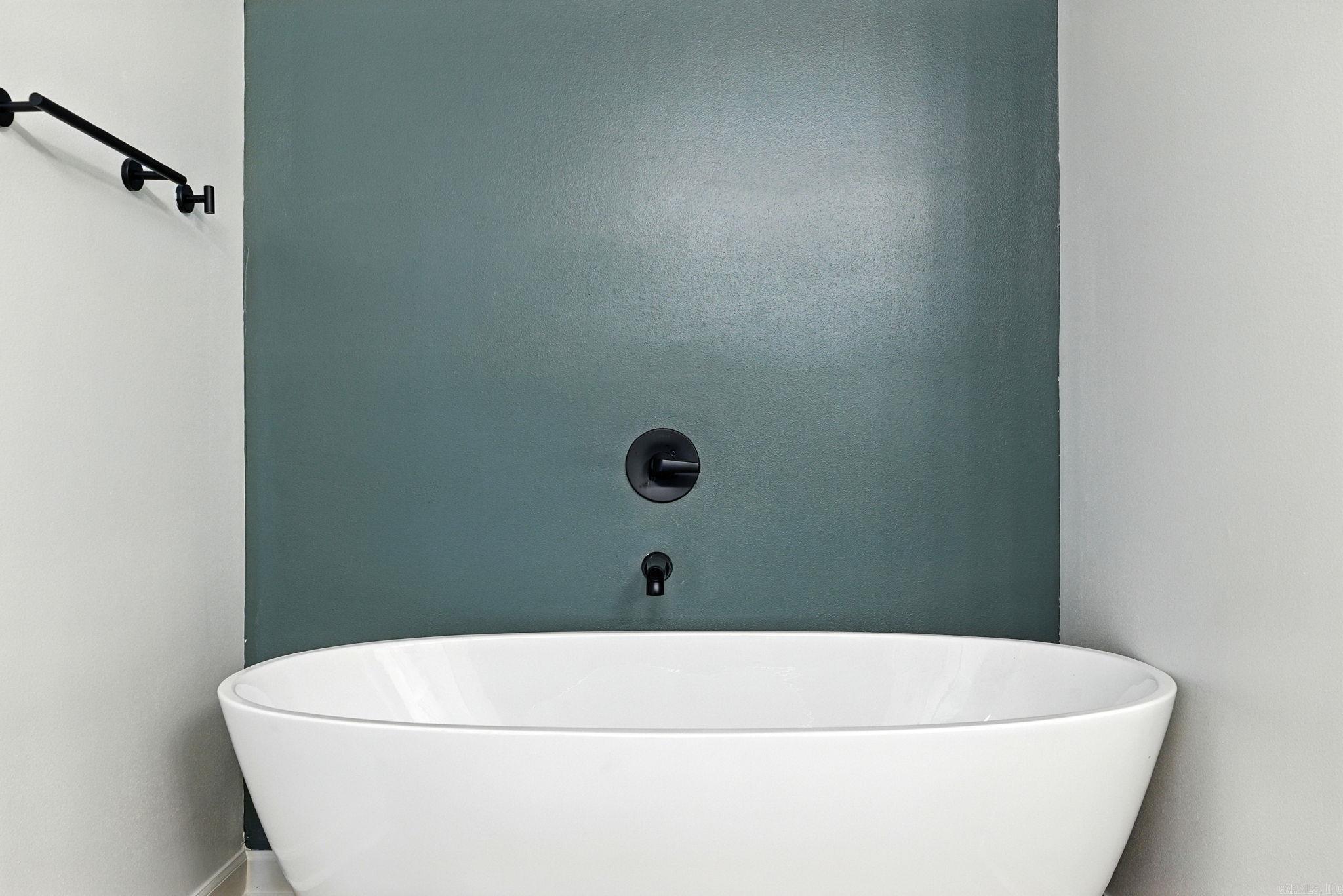 COUNTRY CLUB OF ARK THE - Residential