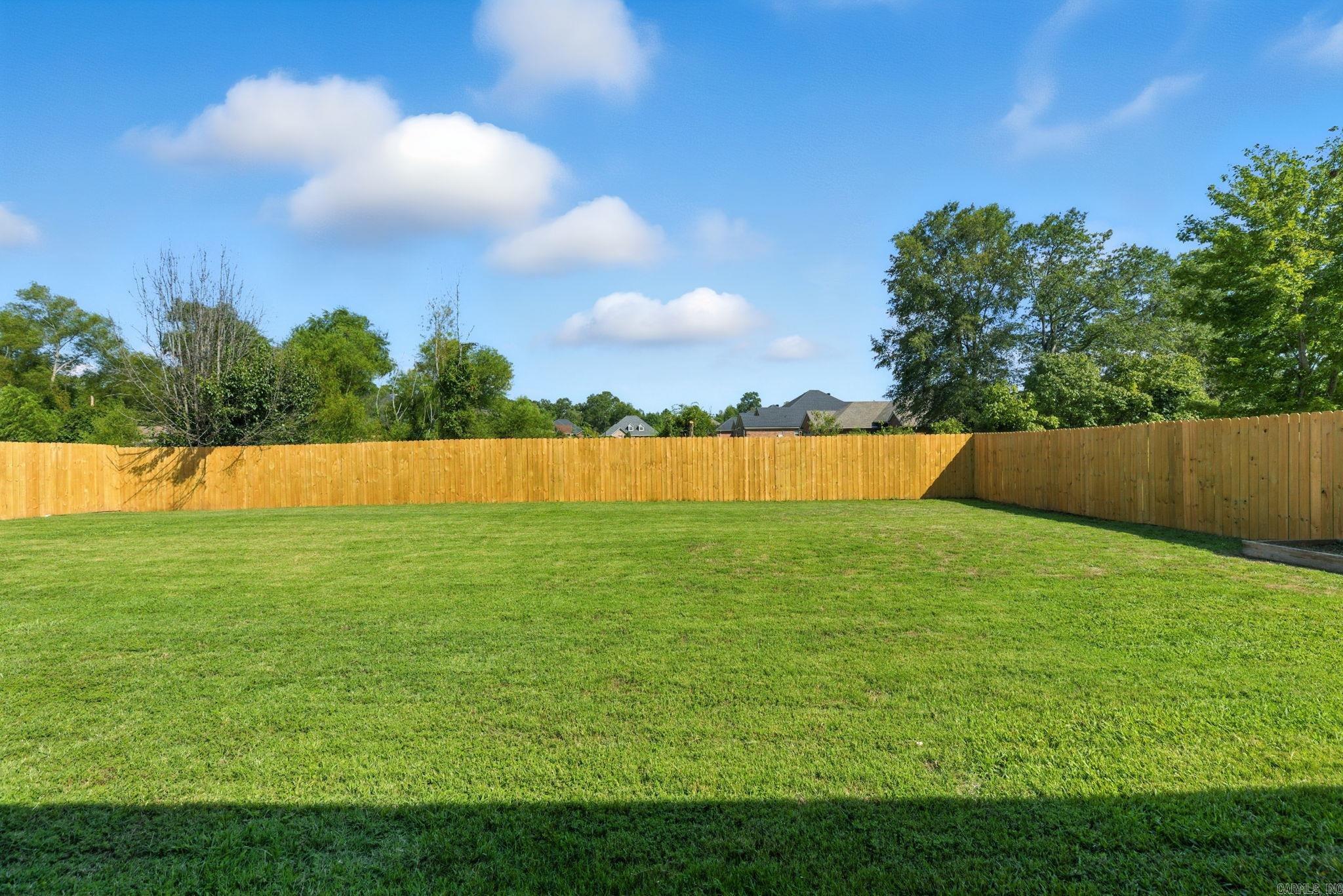 COUNTRY CLUB OF ARK THE - Residential