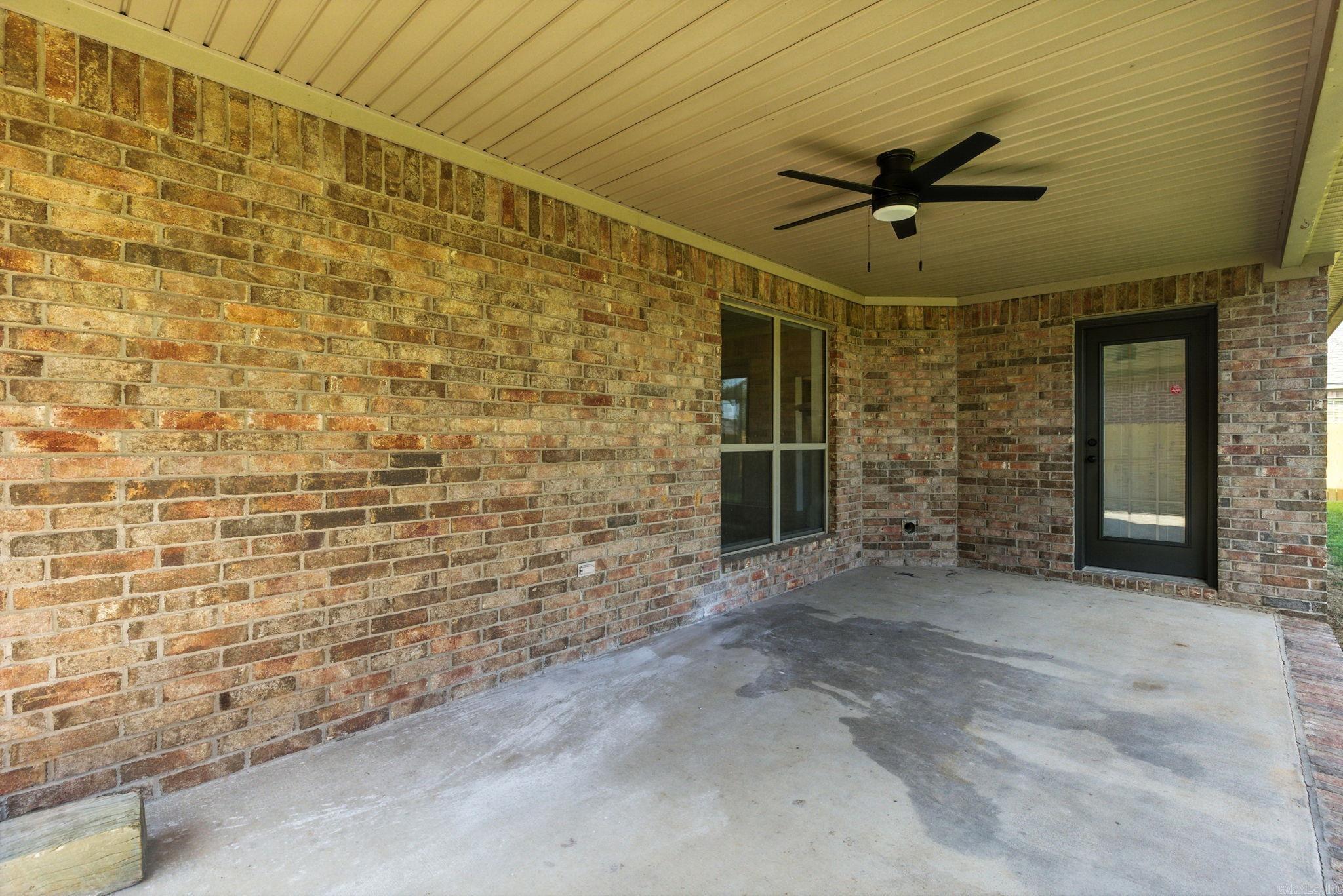 COUNTRY CLUB OF ARK THE - Residential