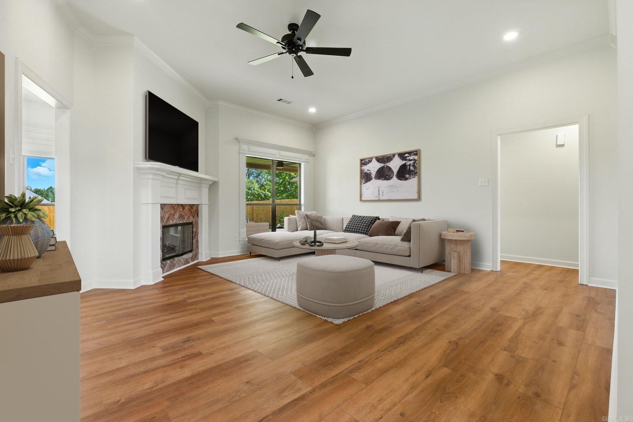 COUNTRY CLUB OF ARK THE - Residential