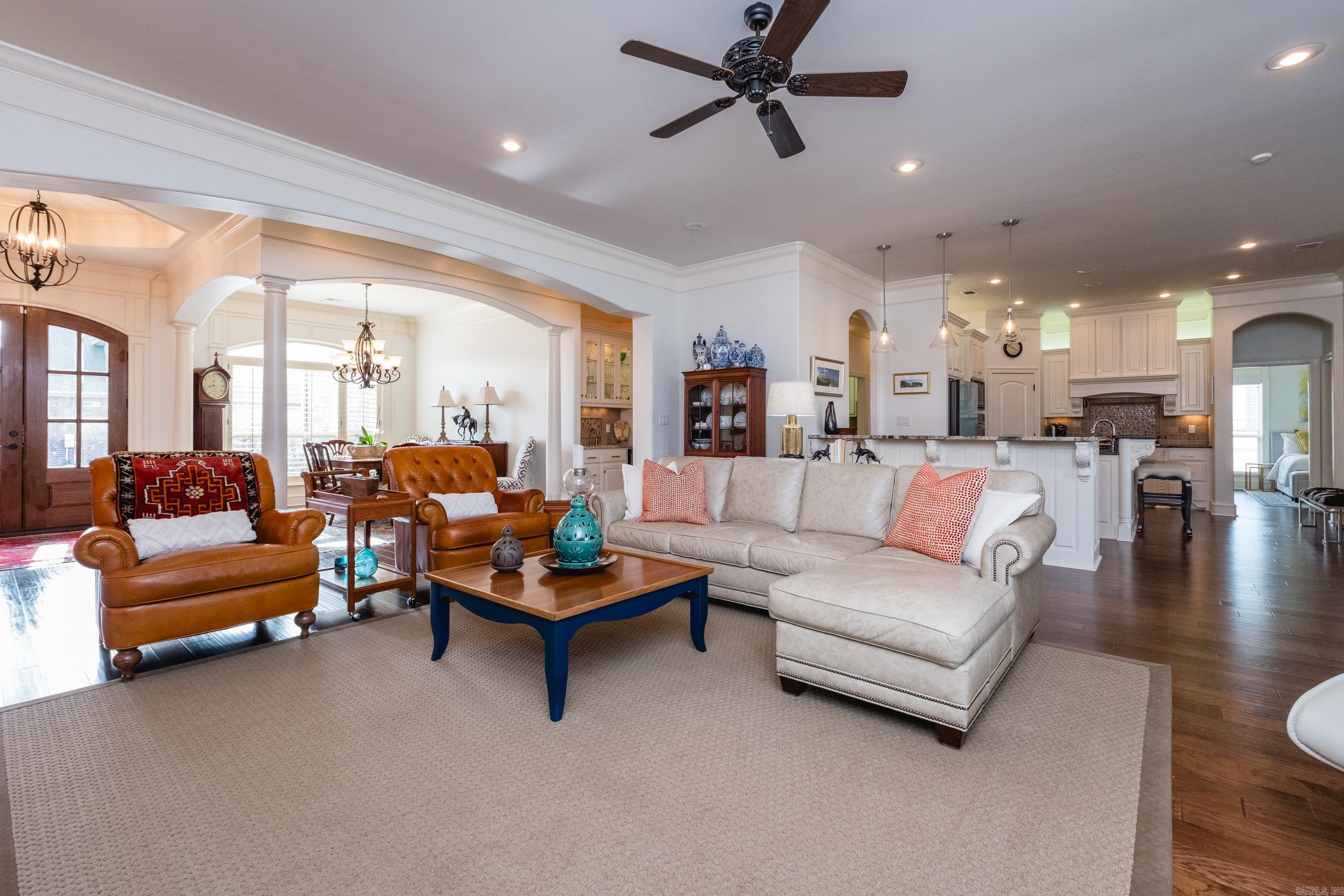 WOODLANDS EDGE - Residential