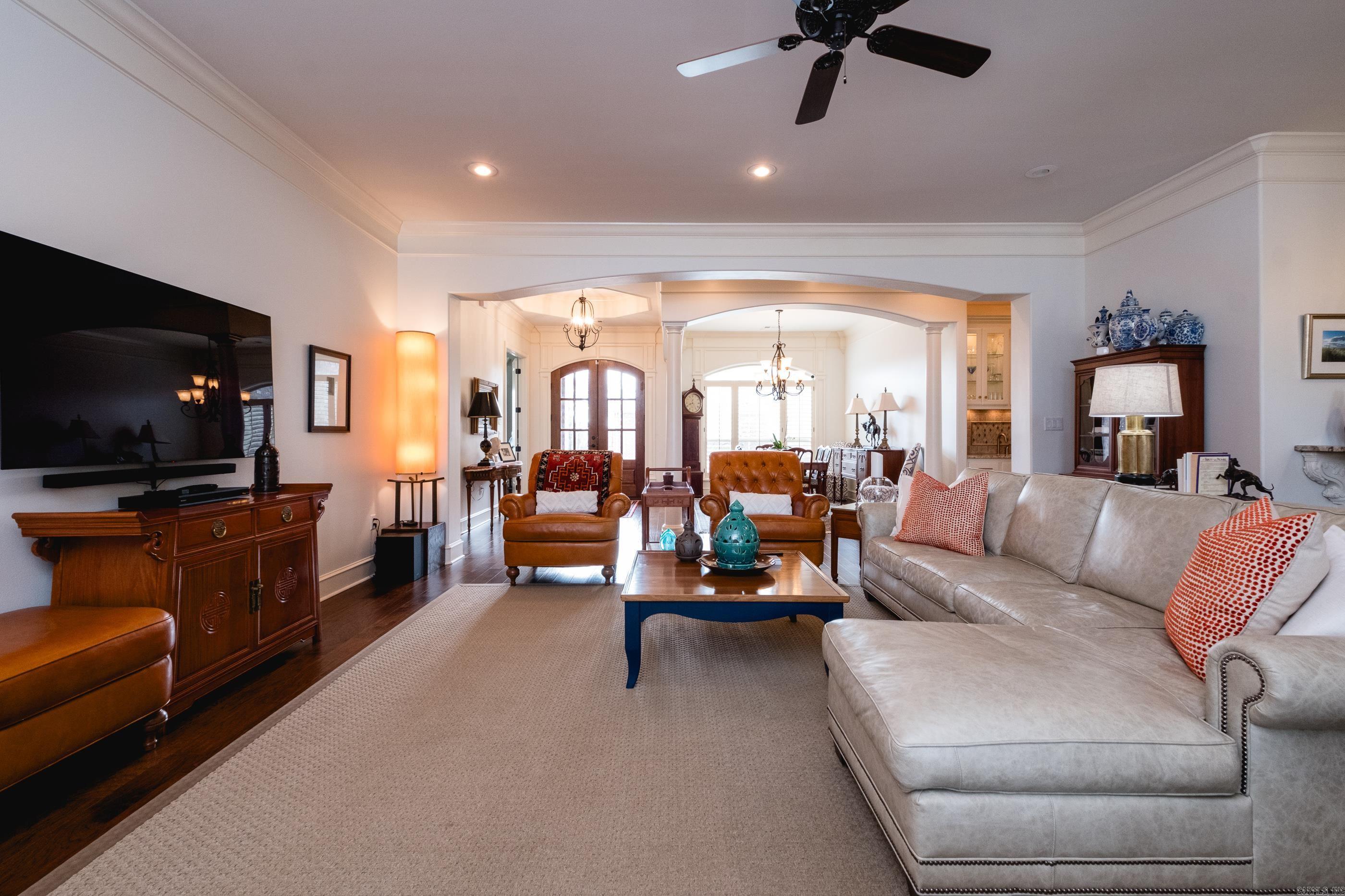 WOODLANDS EDGE - Residential