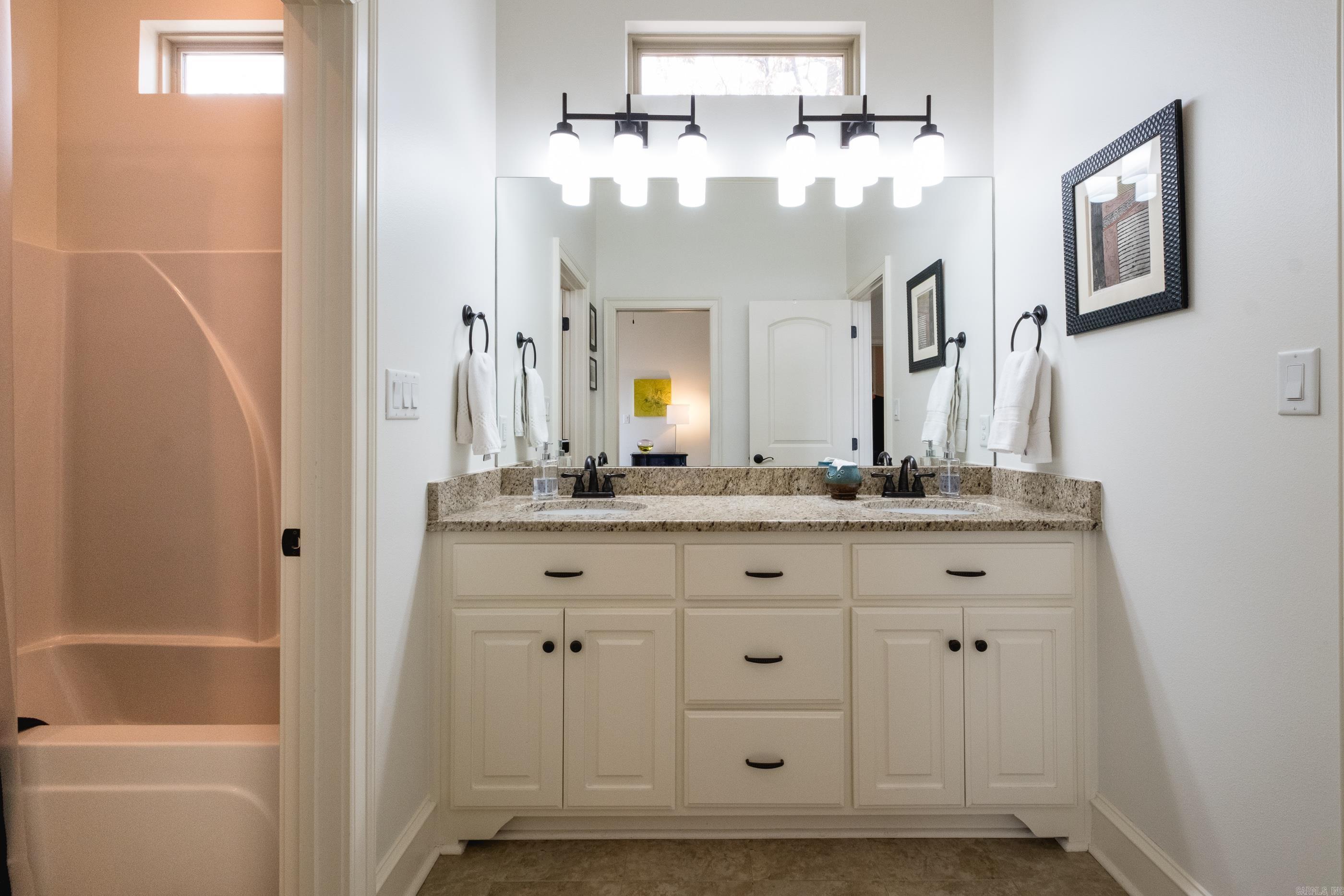 WOODLANDS EDGE - Residential