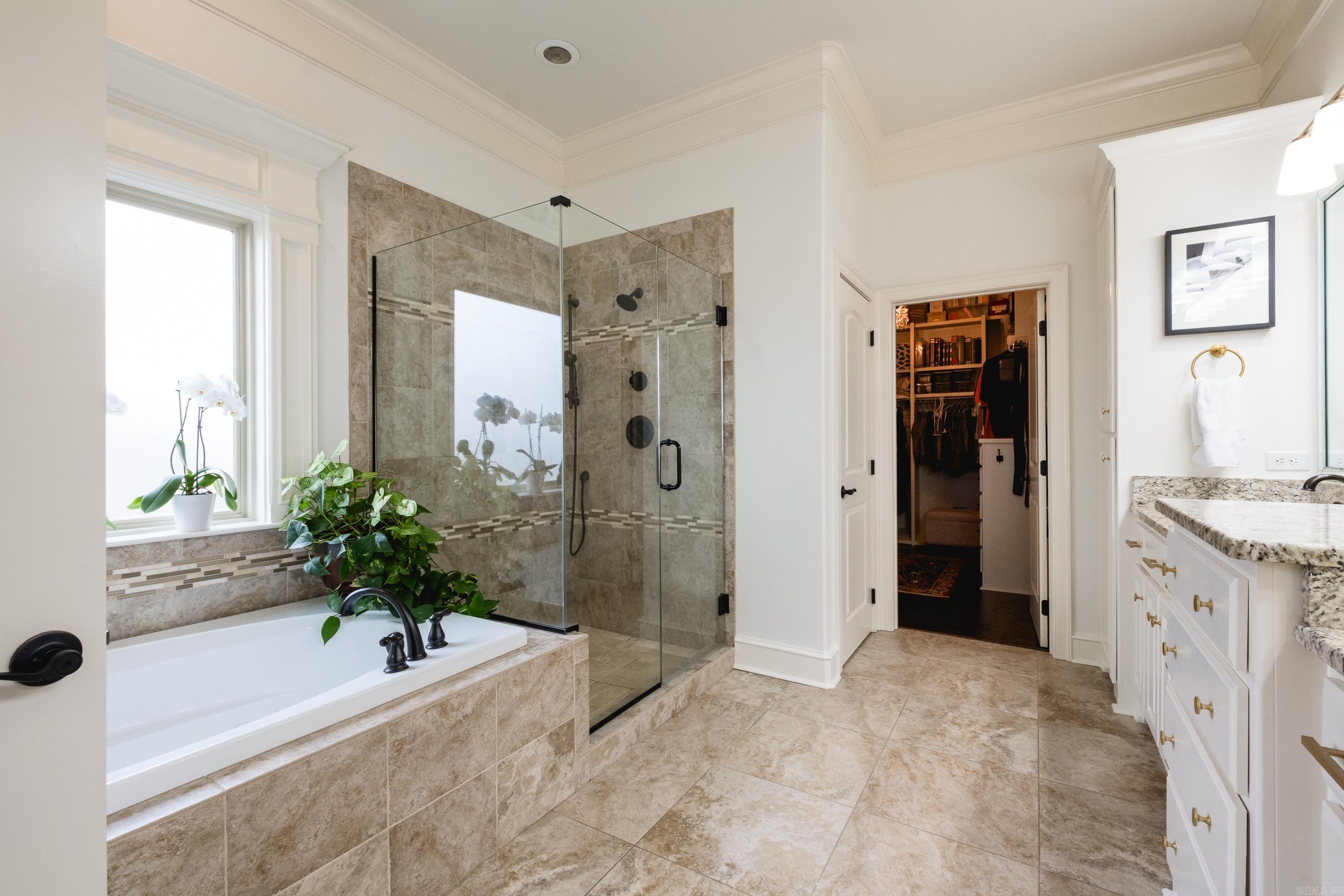 WOODLANDS EDGE - Residential