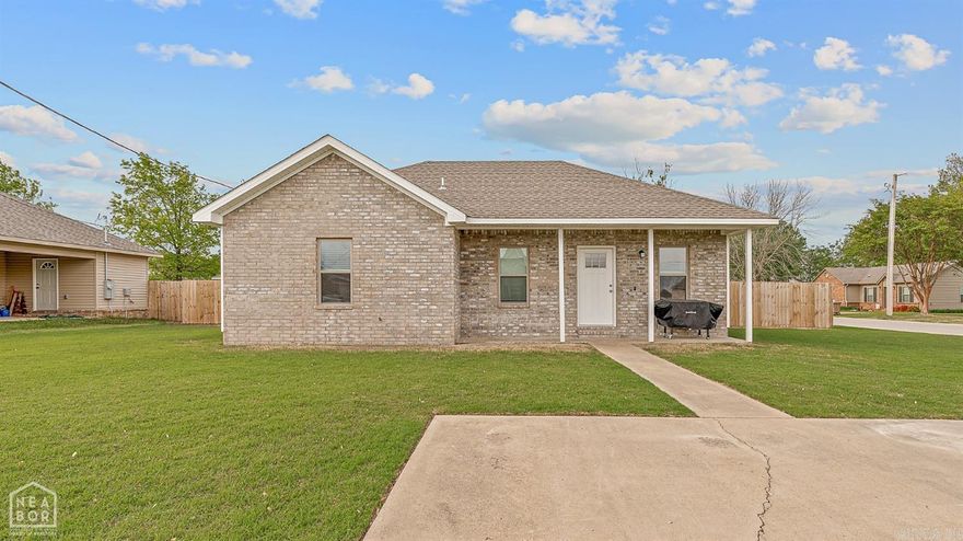 Adorable 3 bedroom, 1 Bath. Recently remodeled, large corner lot completely fence. Laminate floors throughout, maintenance free exterior.