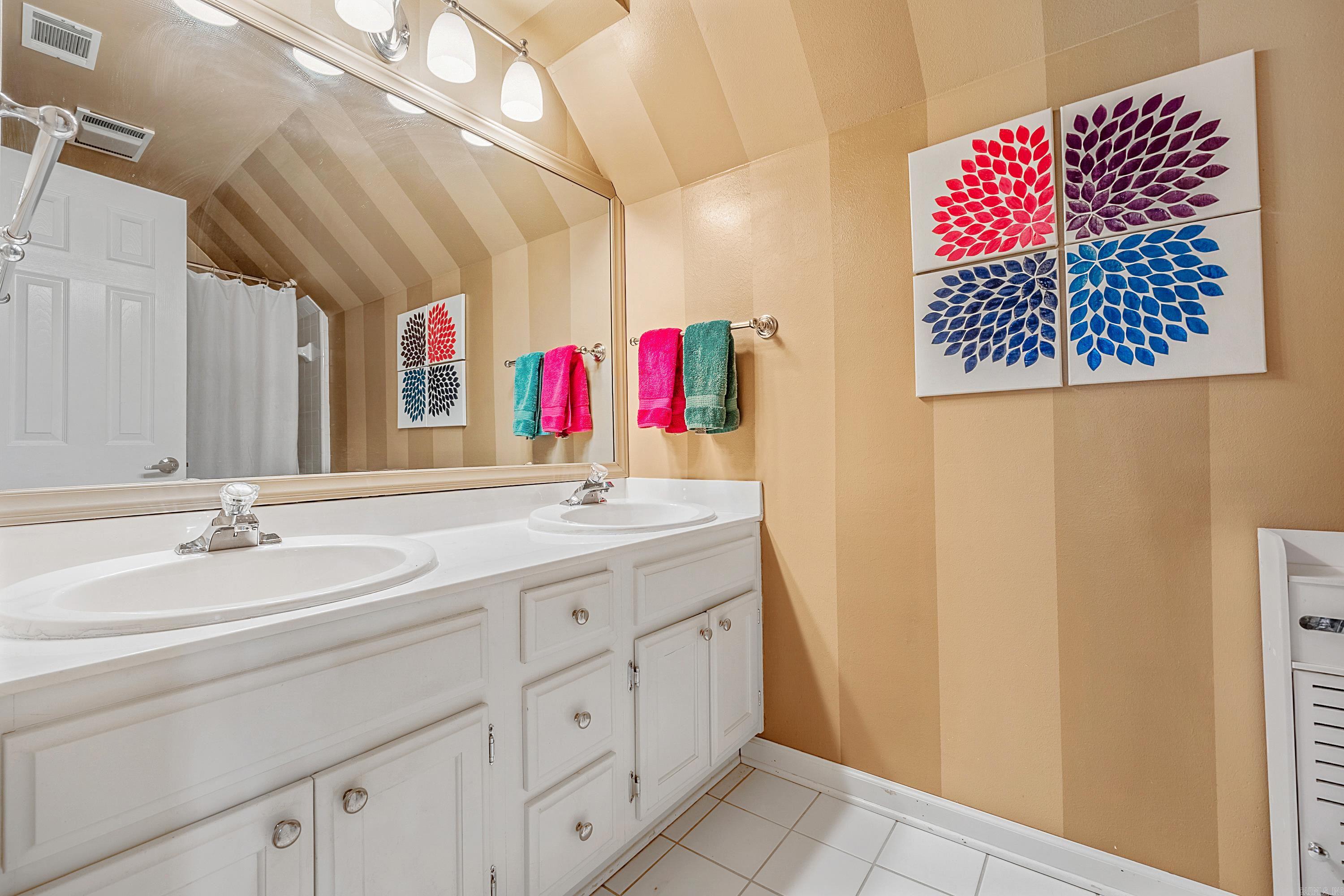 SECLUDED HILLS ADDN - Residential