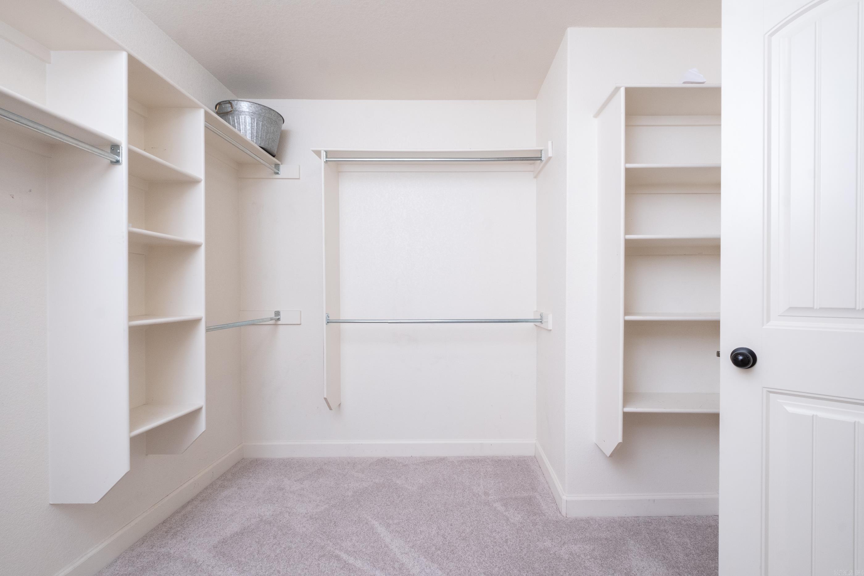 OAK GLENN - Residential