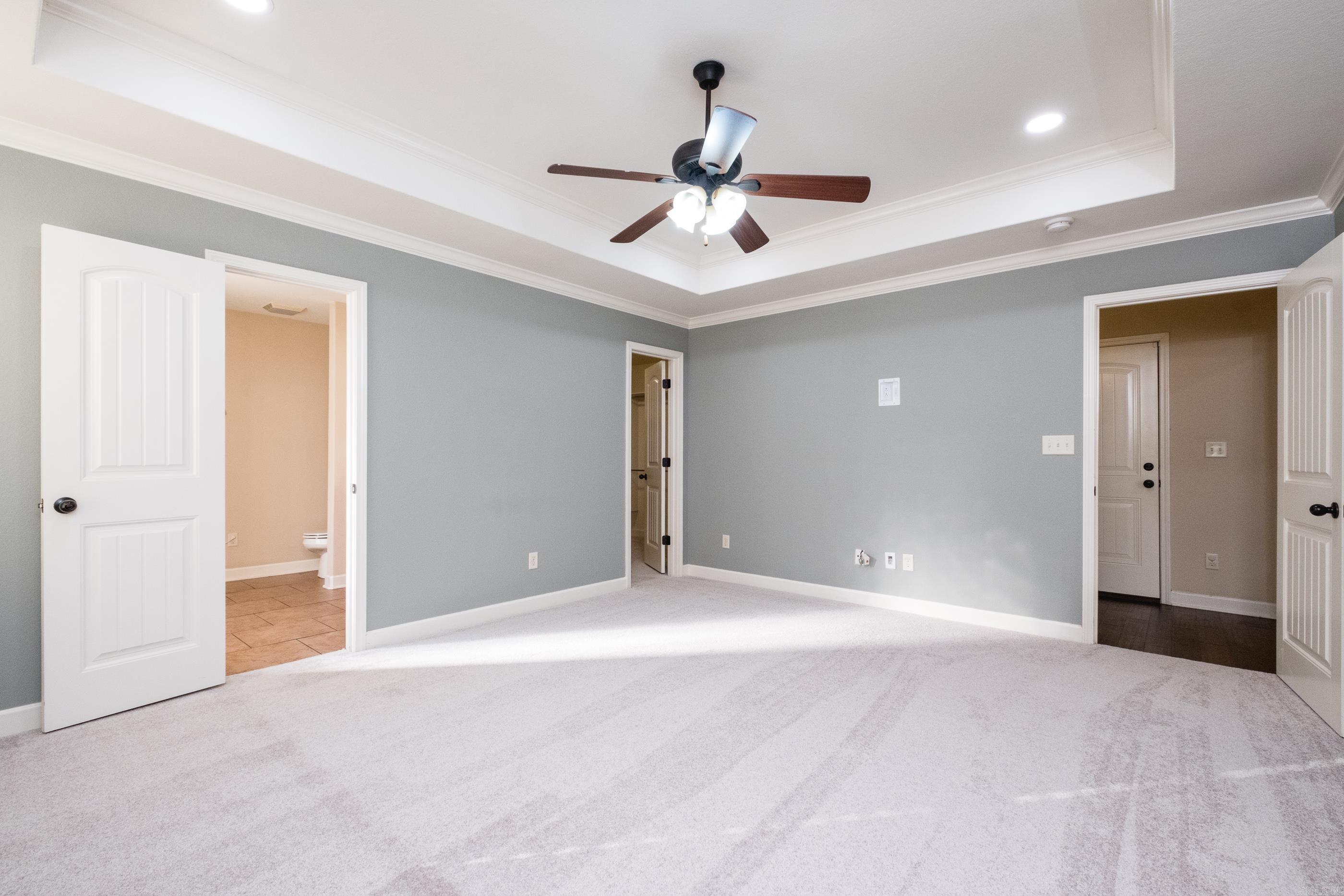 OAK GLENN - Residential