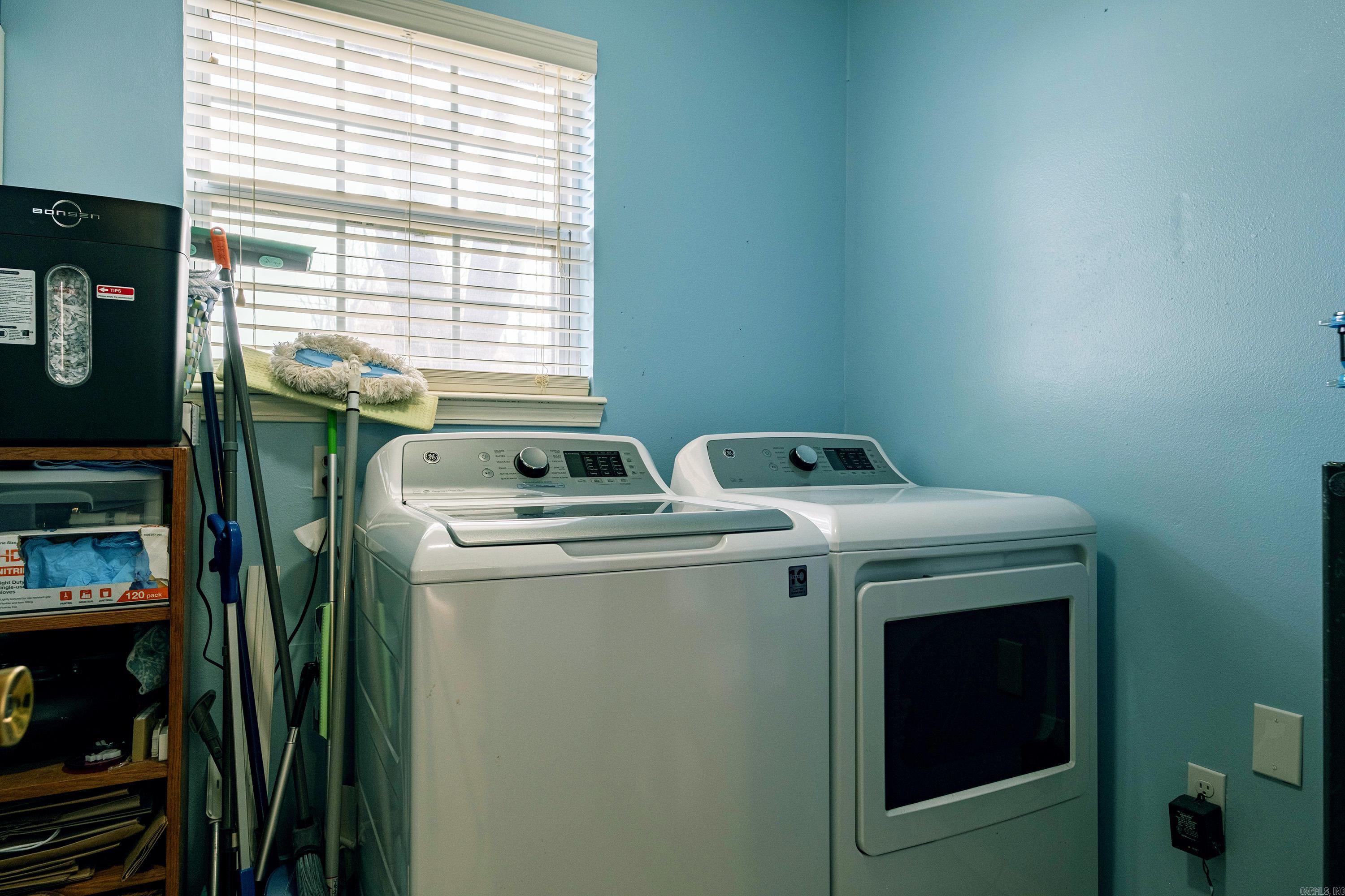 TOWN & COUNTRY ESTATES - Residential