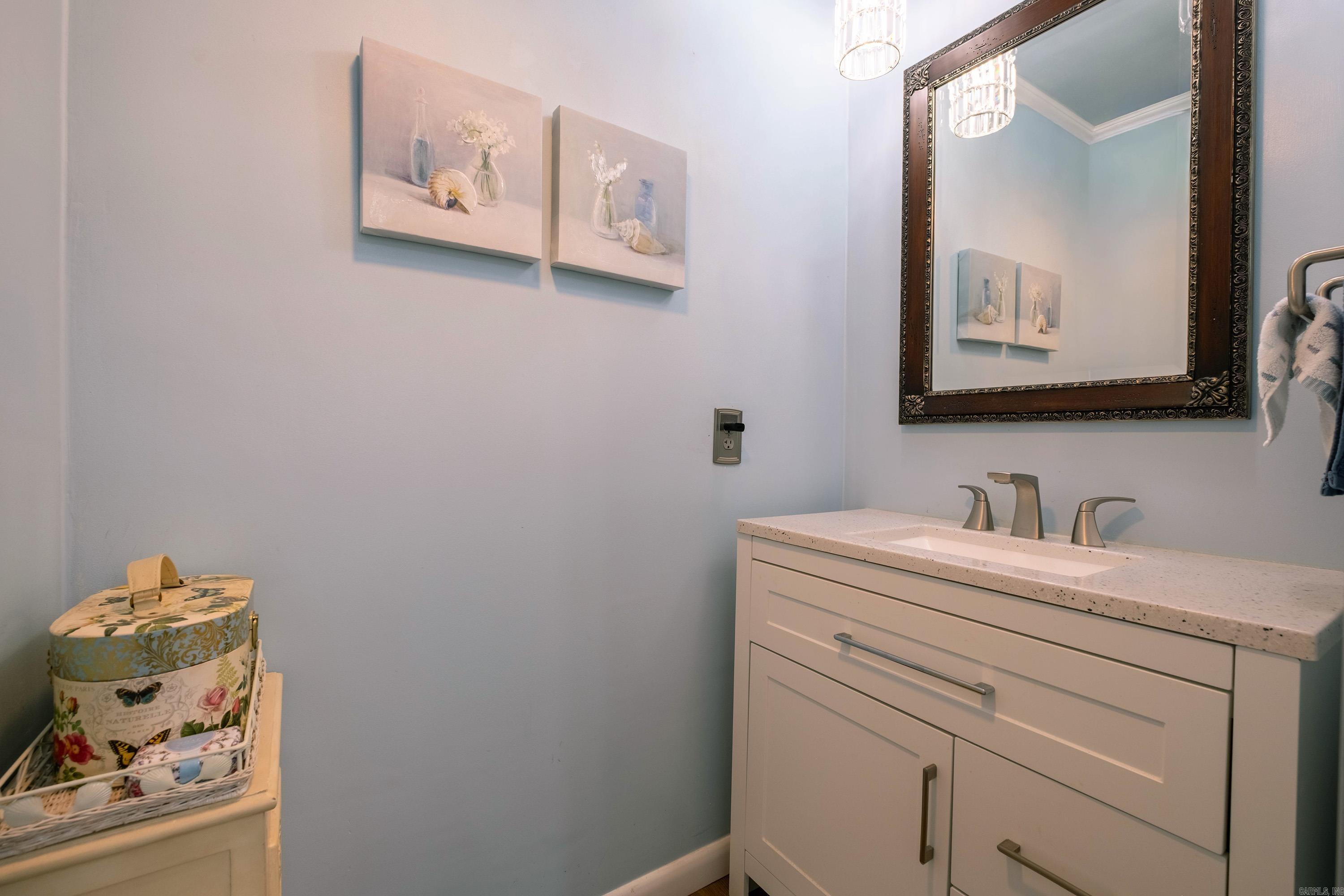 TOWN & COUNTRY ESTATES - Residential