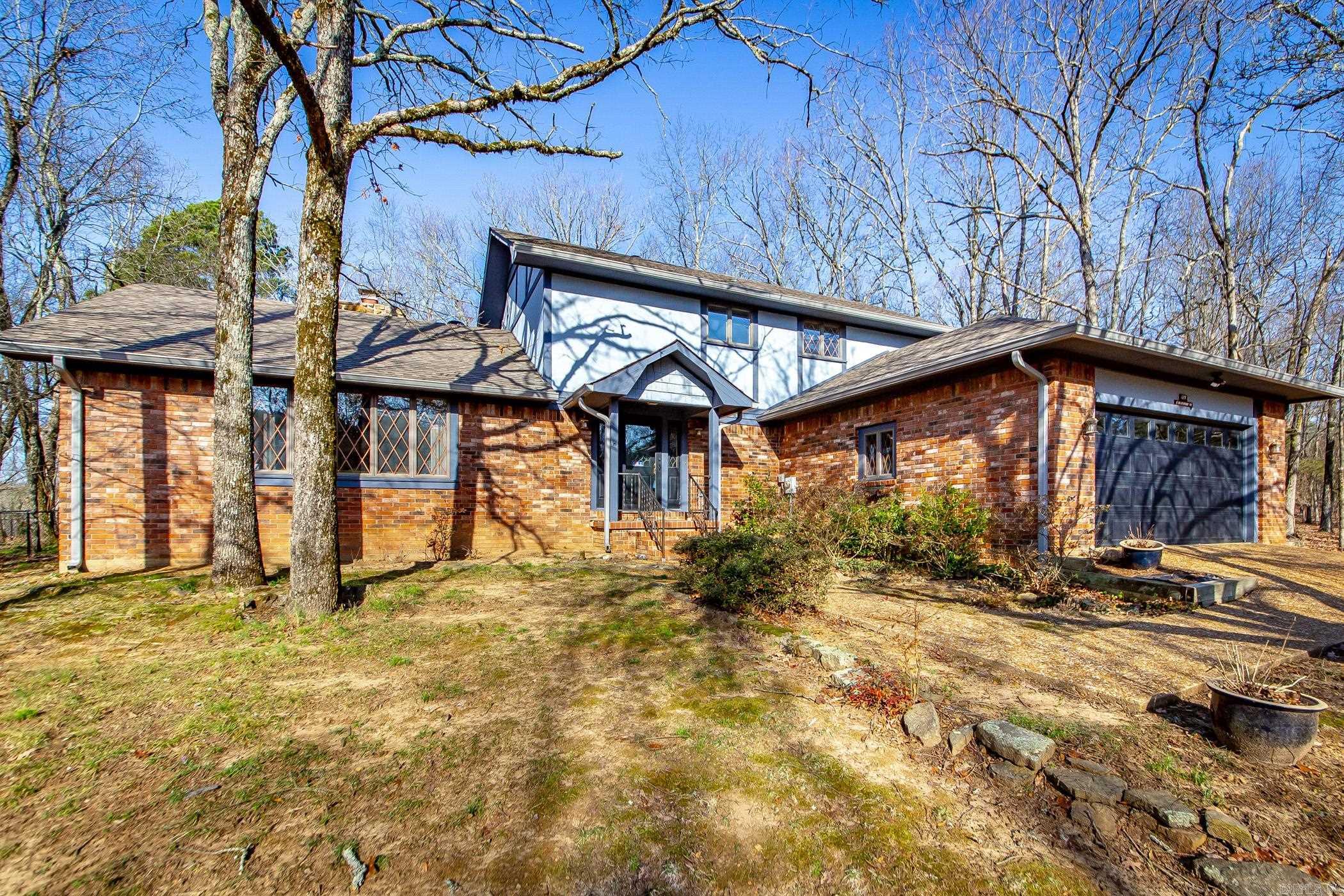 CASTLE RIDGE - Residential