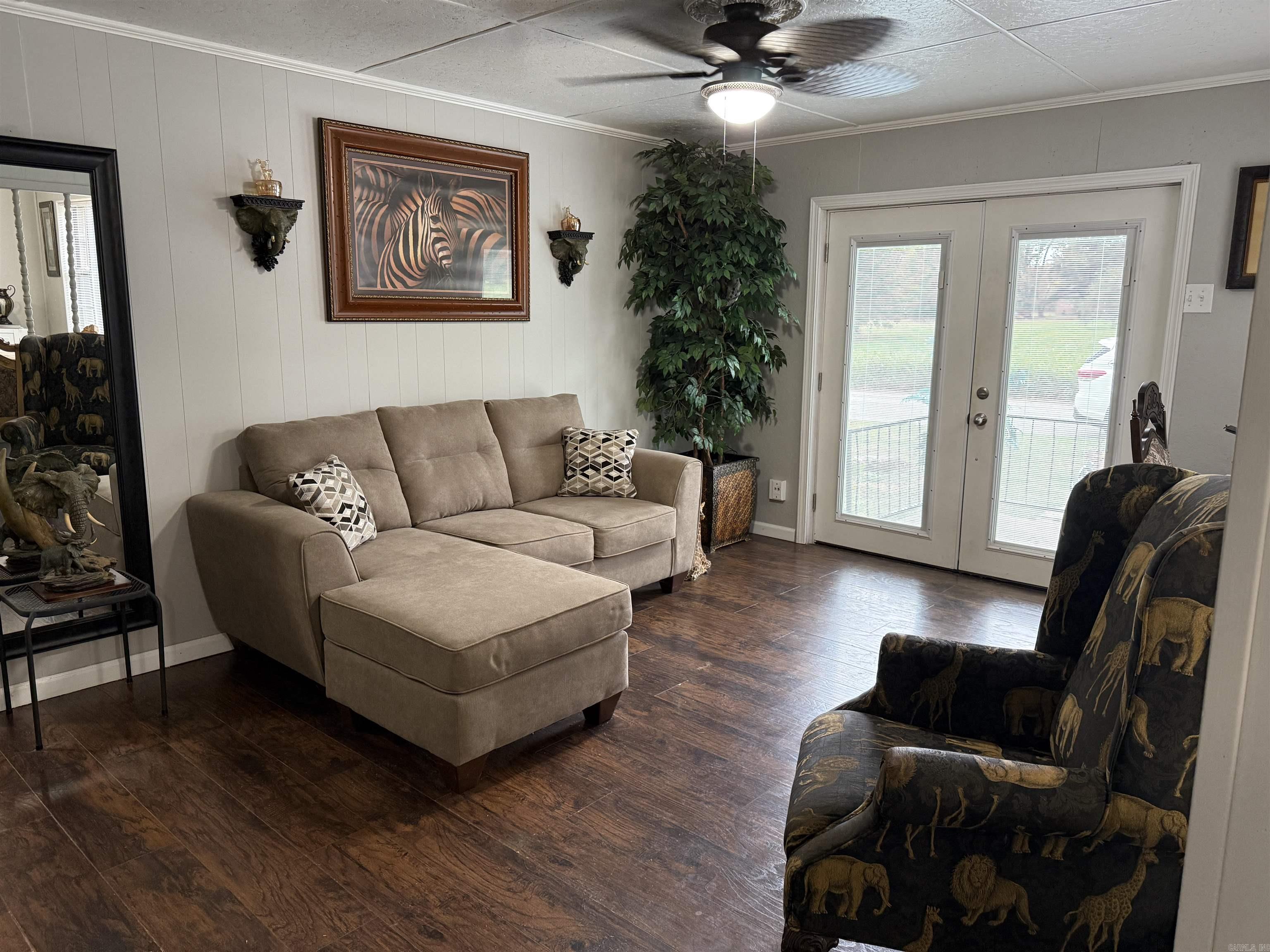 LINCOLN RESERVE - Residential