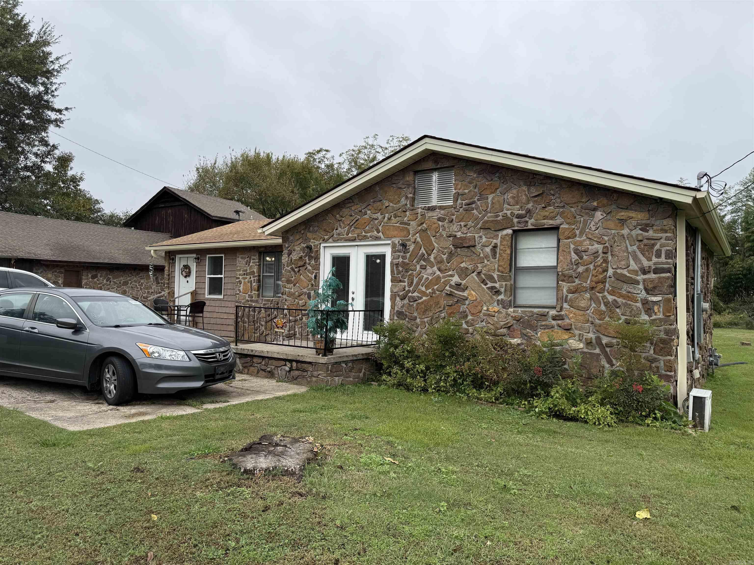 LINCOLN RESERVE - Residential