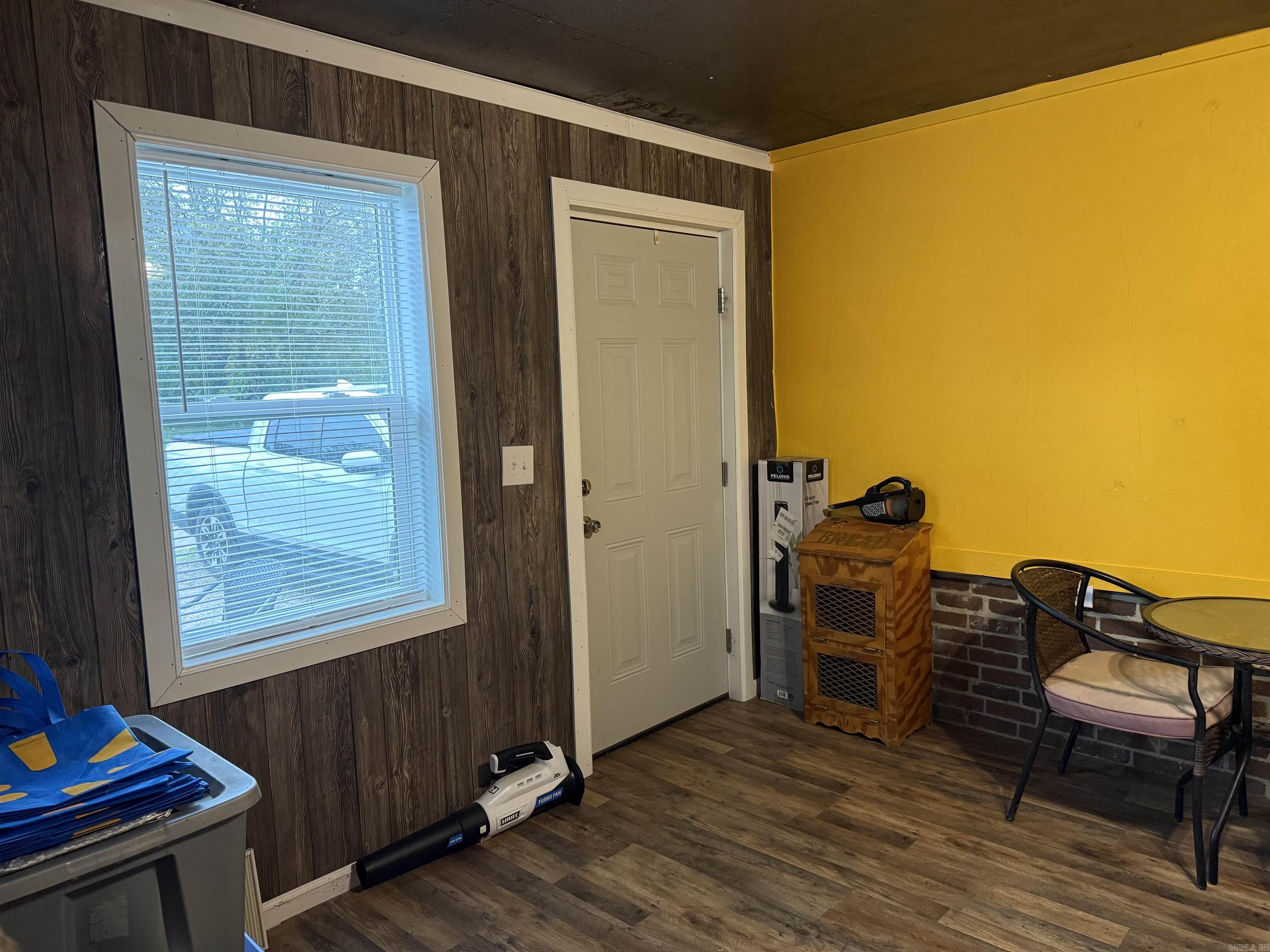 LINCOLN RESERVE - Residential