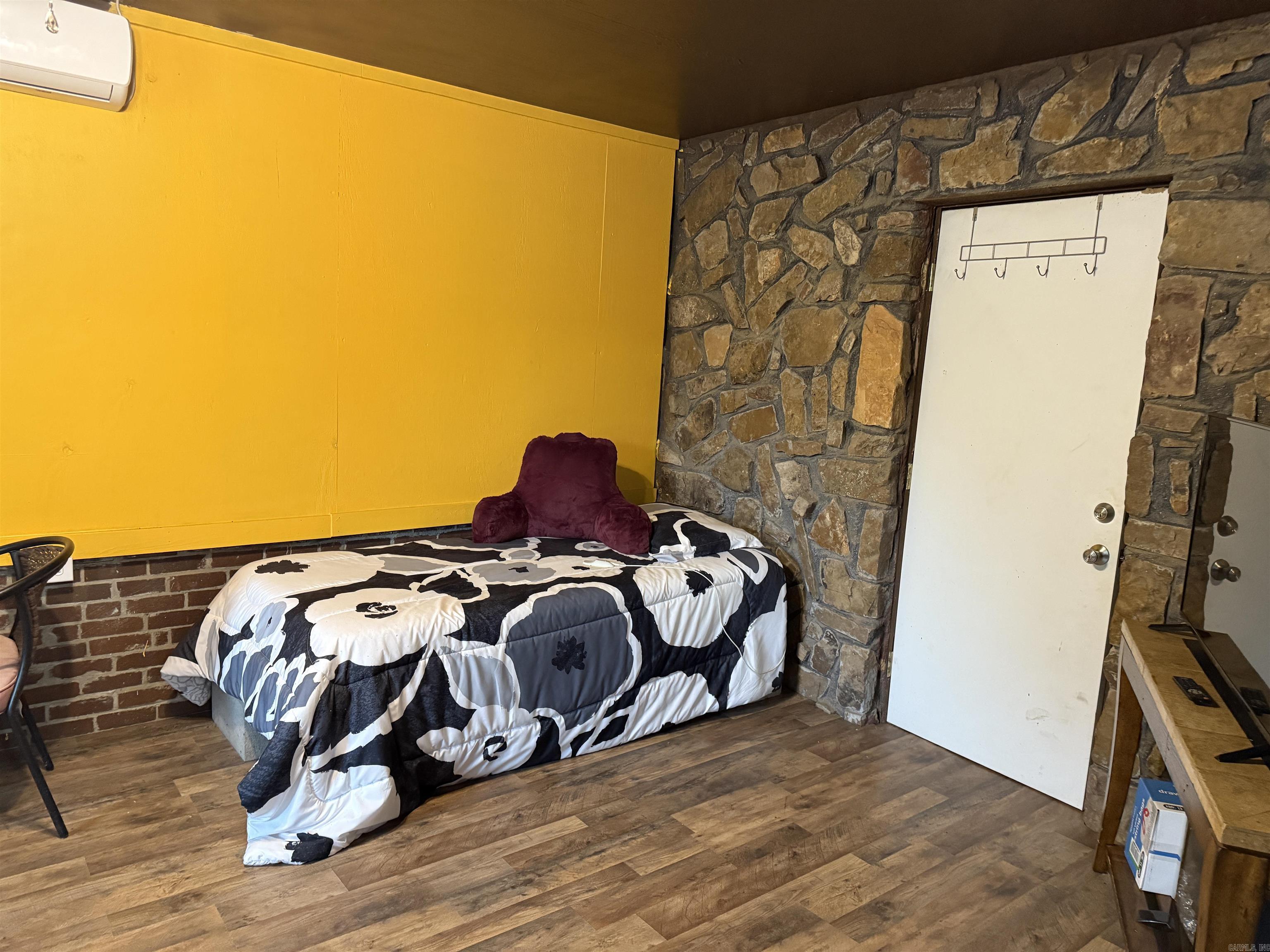 LINCOLN RESERVE - Residential